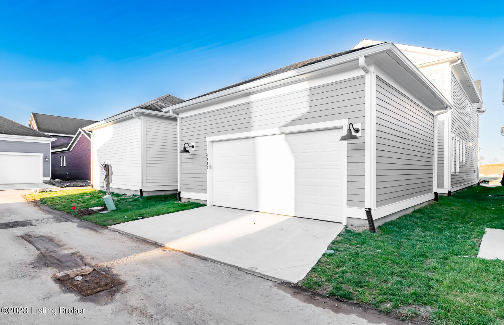 6113 Passionflower Dr