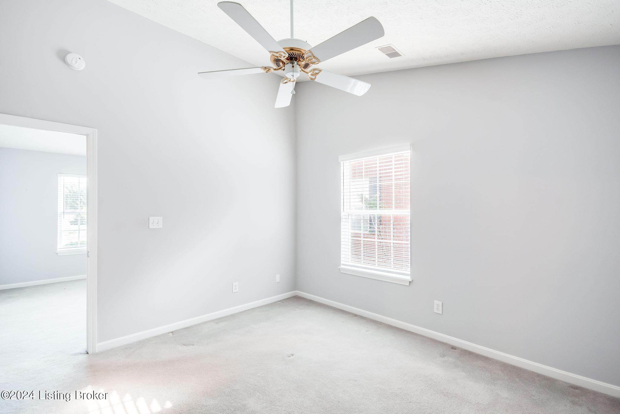11002 Rutgers Ct