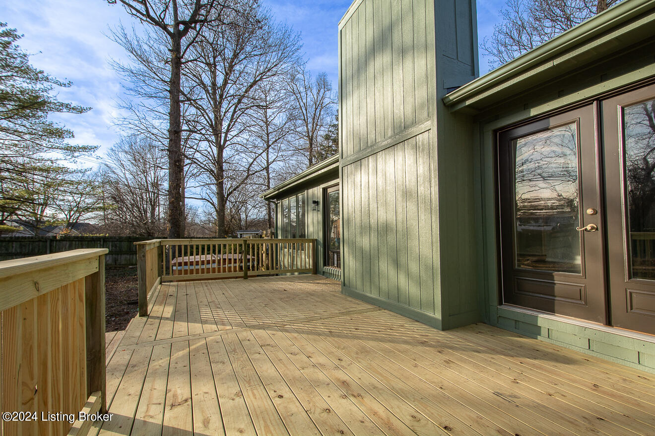 4104 Riveroaks Ln