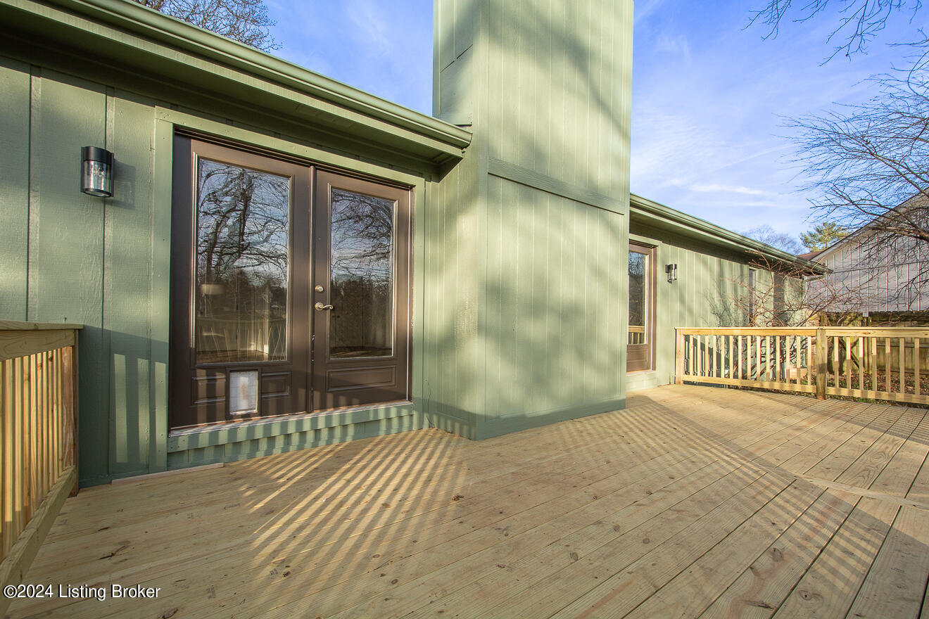 4104 Riveroaks Ln
