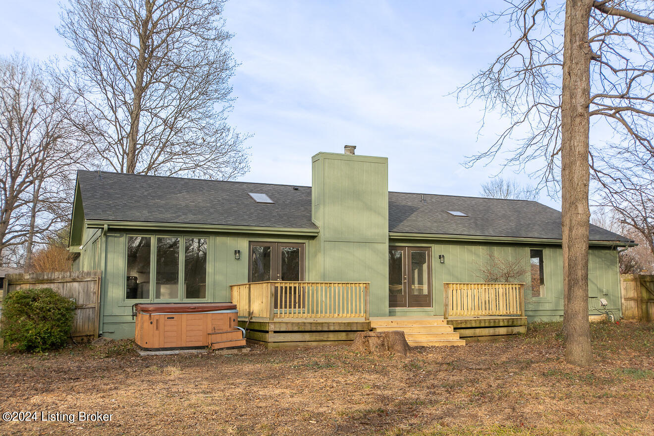 4104 Riveroaks Ln