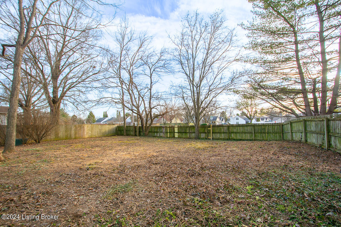 4104 Riveroaks Ln