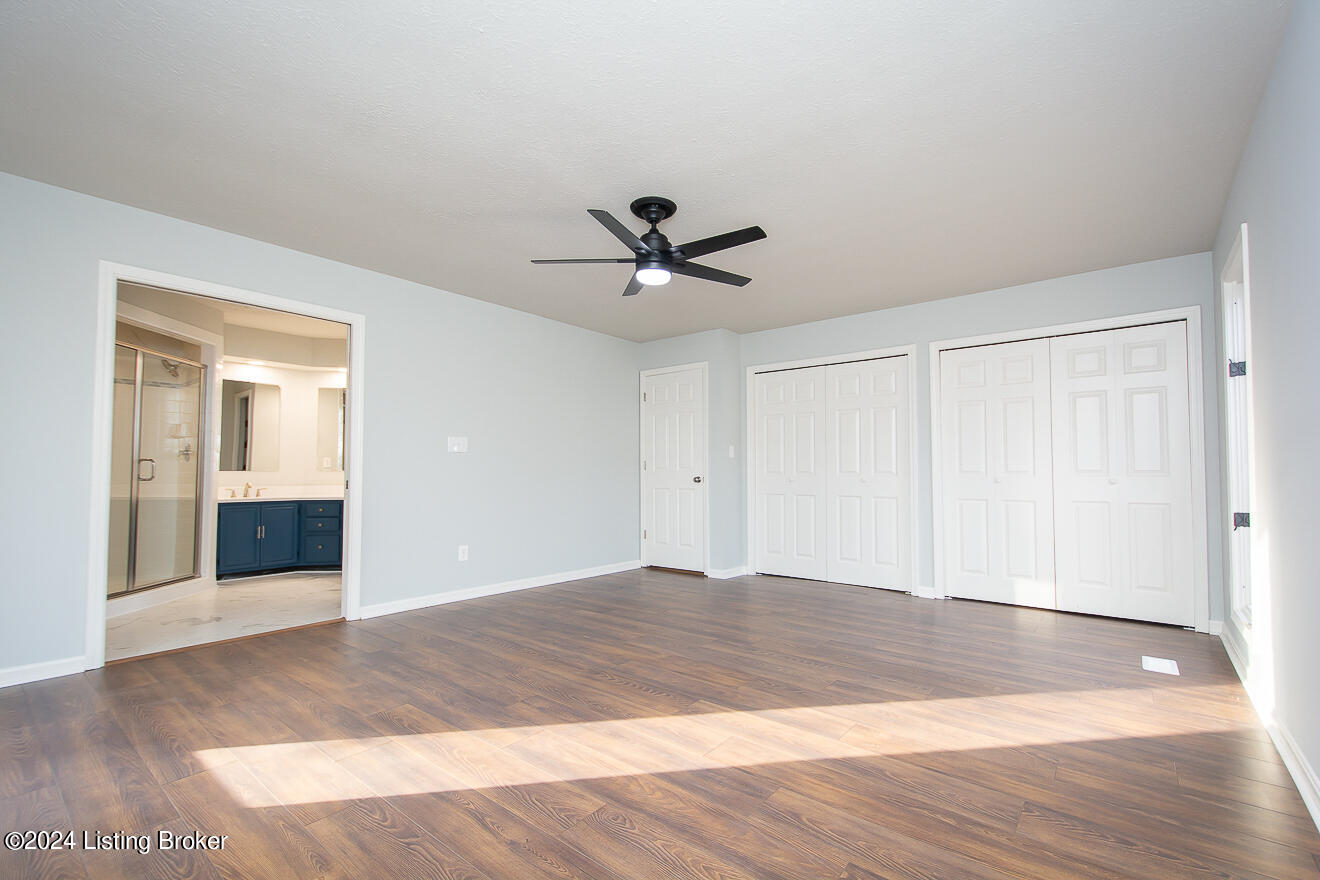 4104 Riveroaks Ln