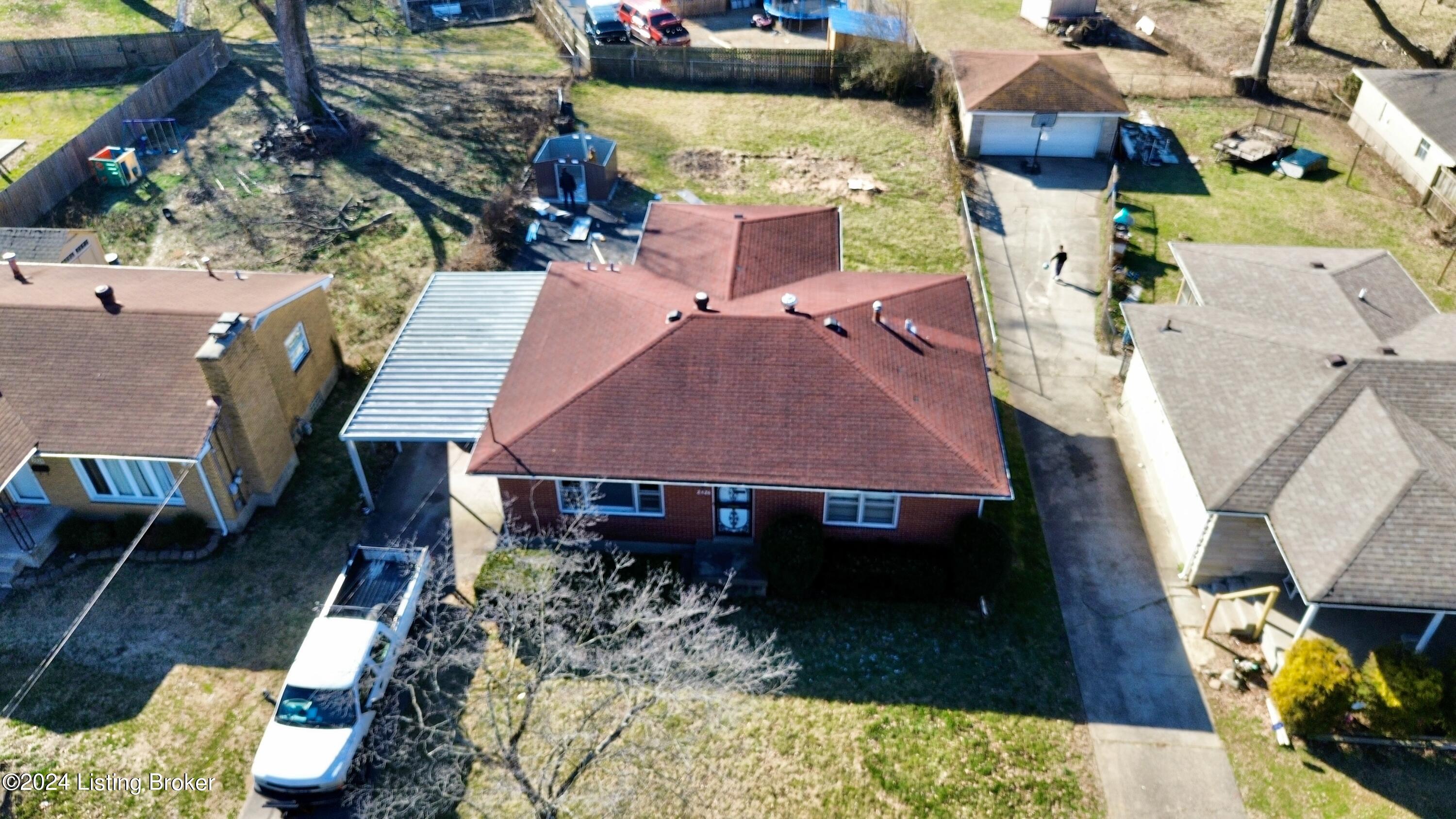 2326 Lindsey Dr