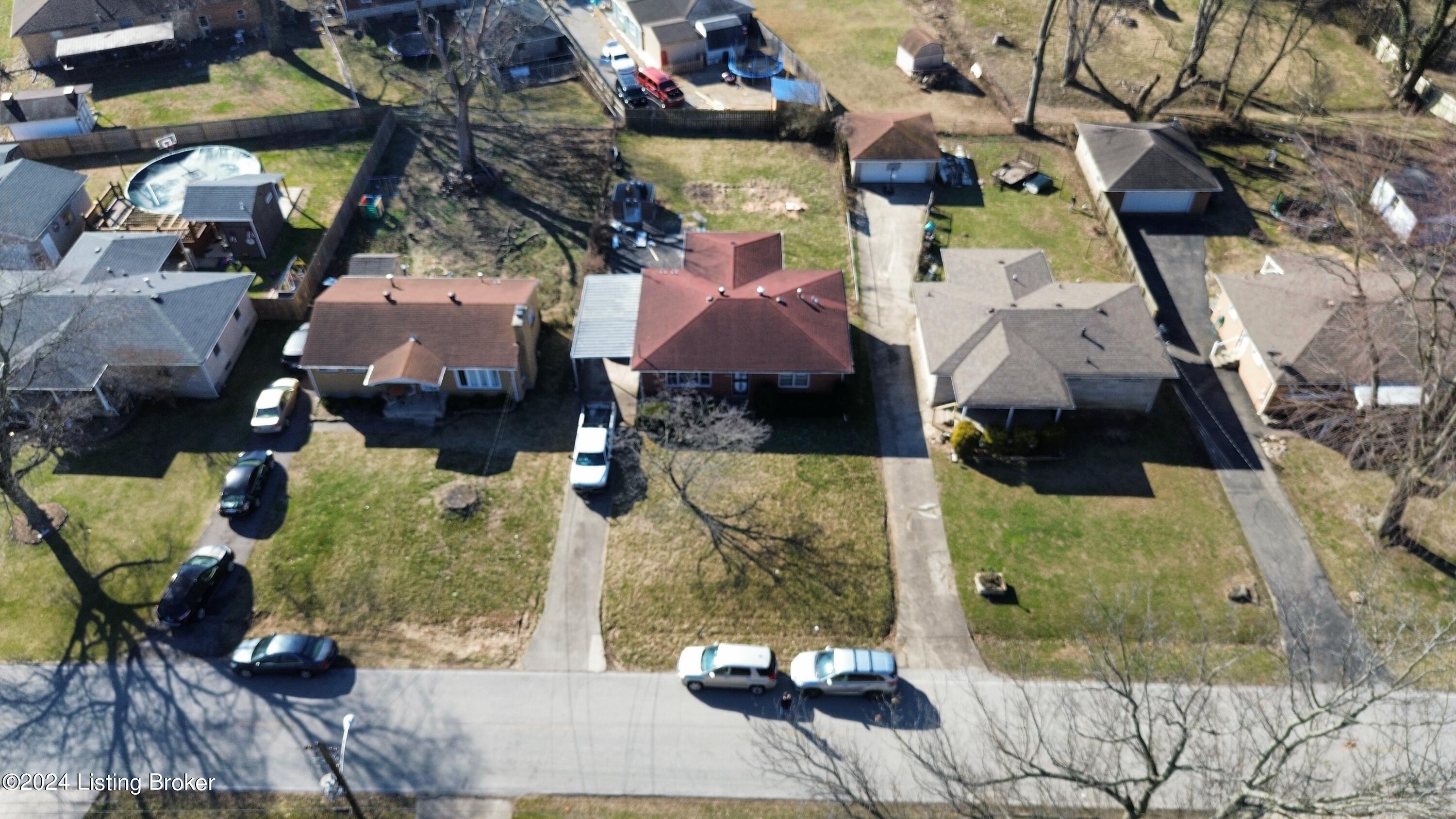 2326 Lindsey Dr