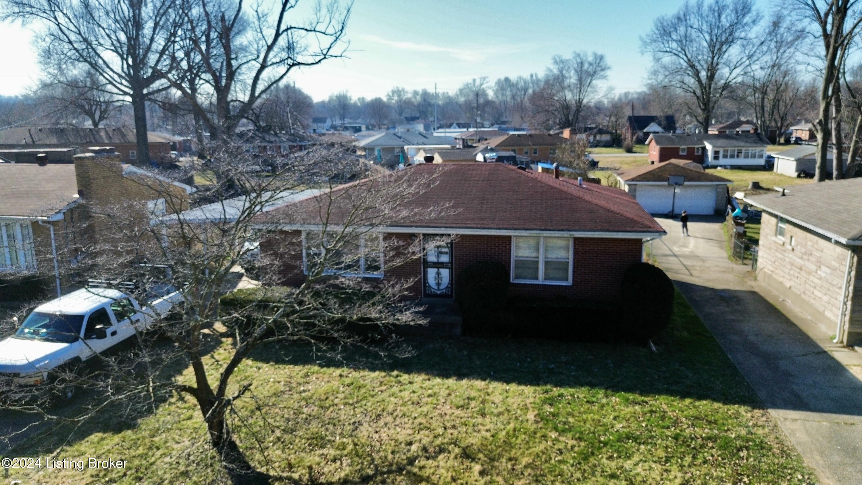 2326 Lindsey Dr