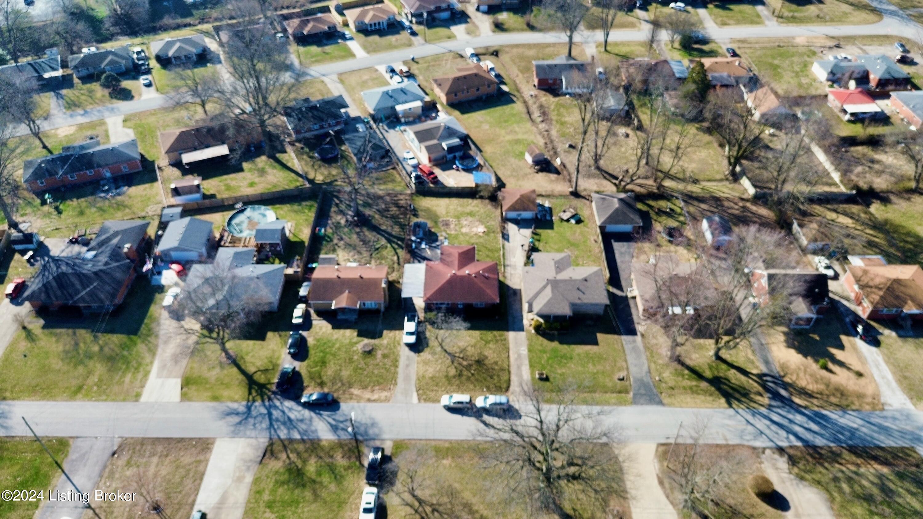 2326 Lindsey Dr