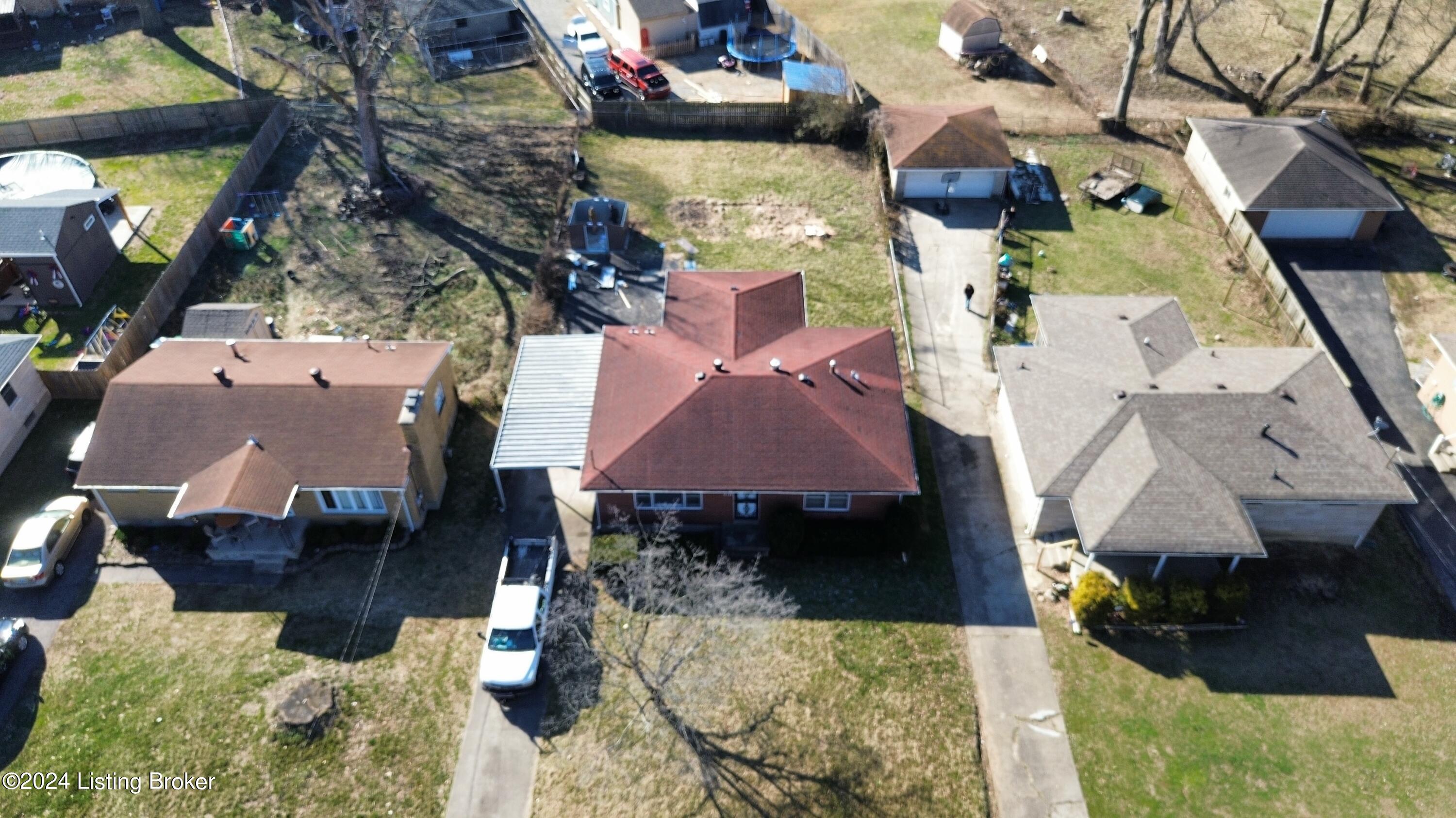 2326 Lindsey Dr