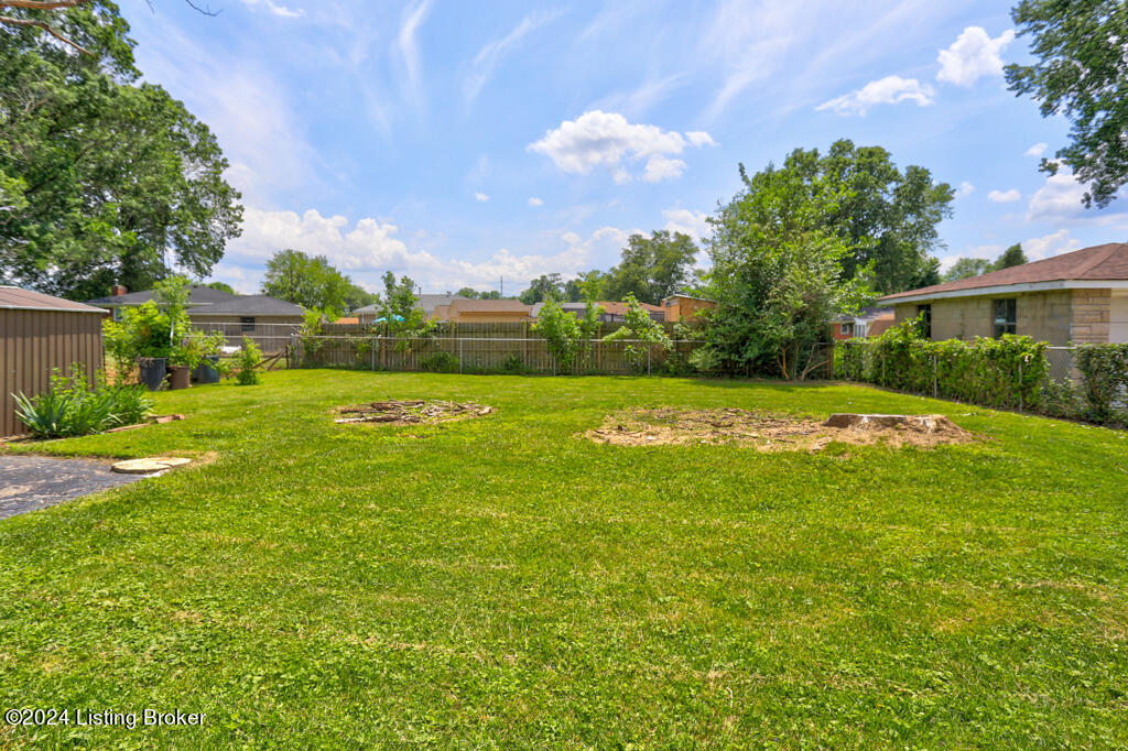 2326 Lindsey Dr