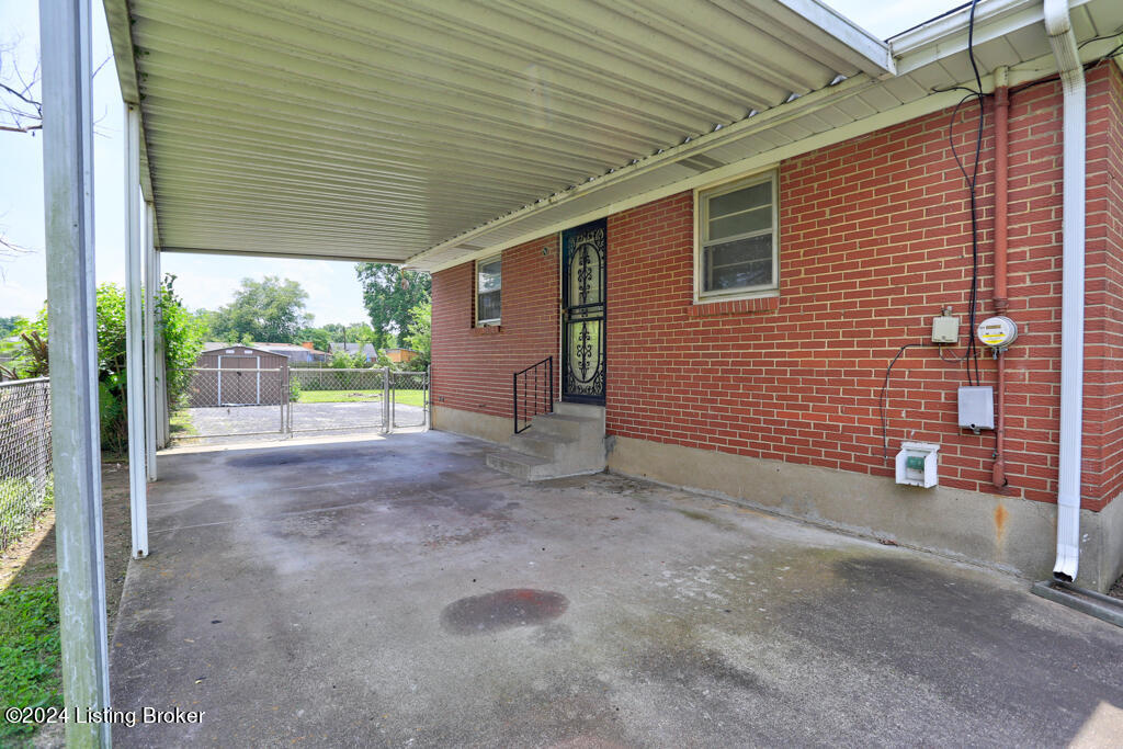 2326 Lindsey Dr