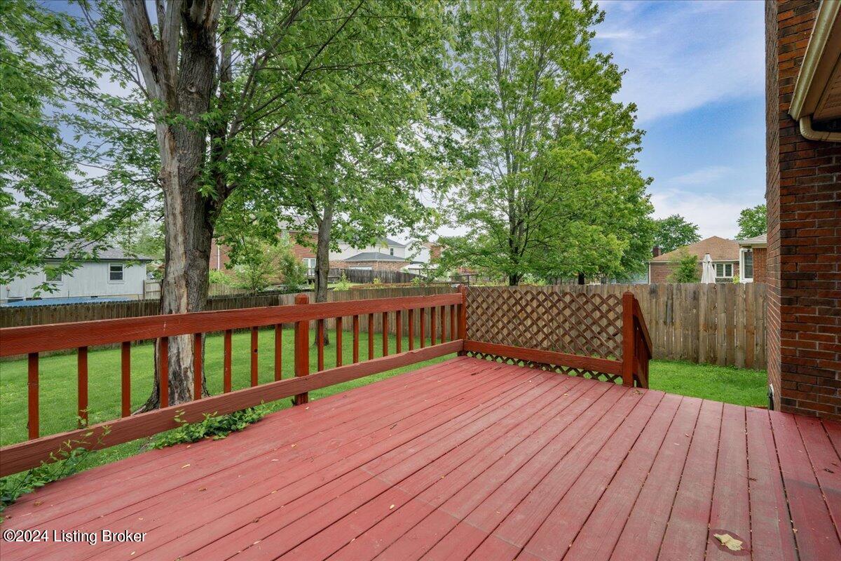 309 New England Ct