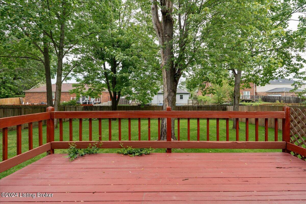 309 New England Ct