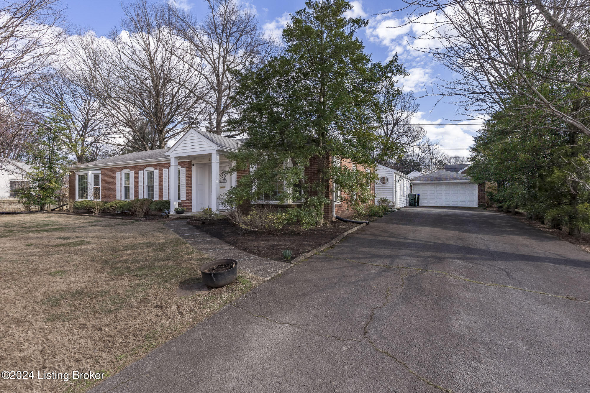 1726 Clayton Rd