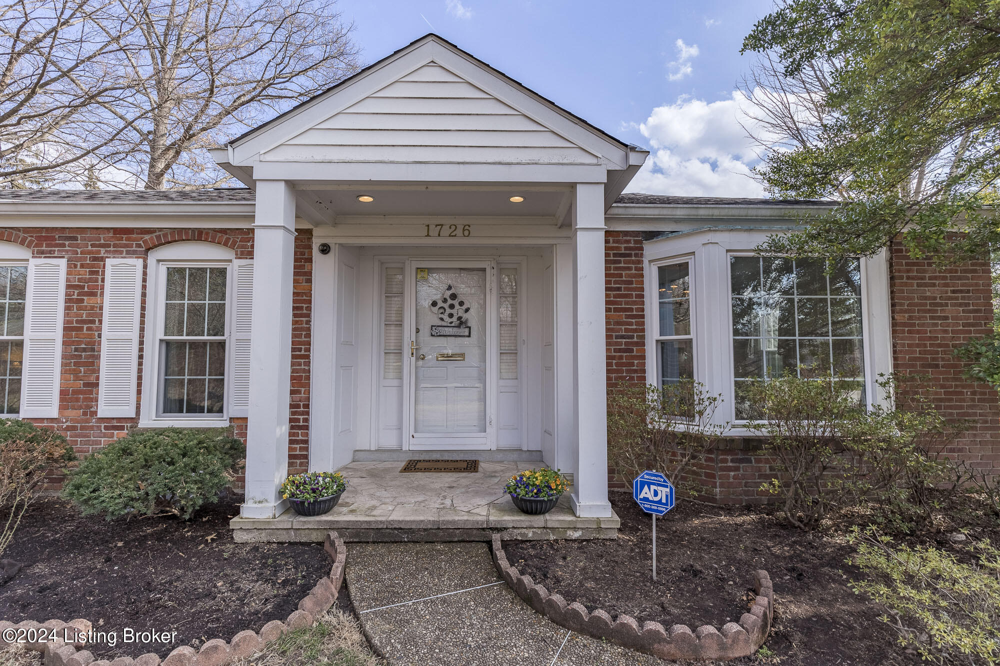 1726 Clayton Rd