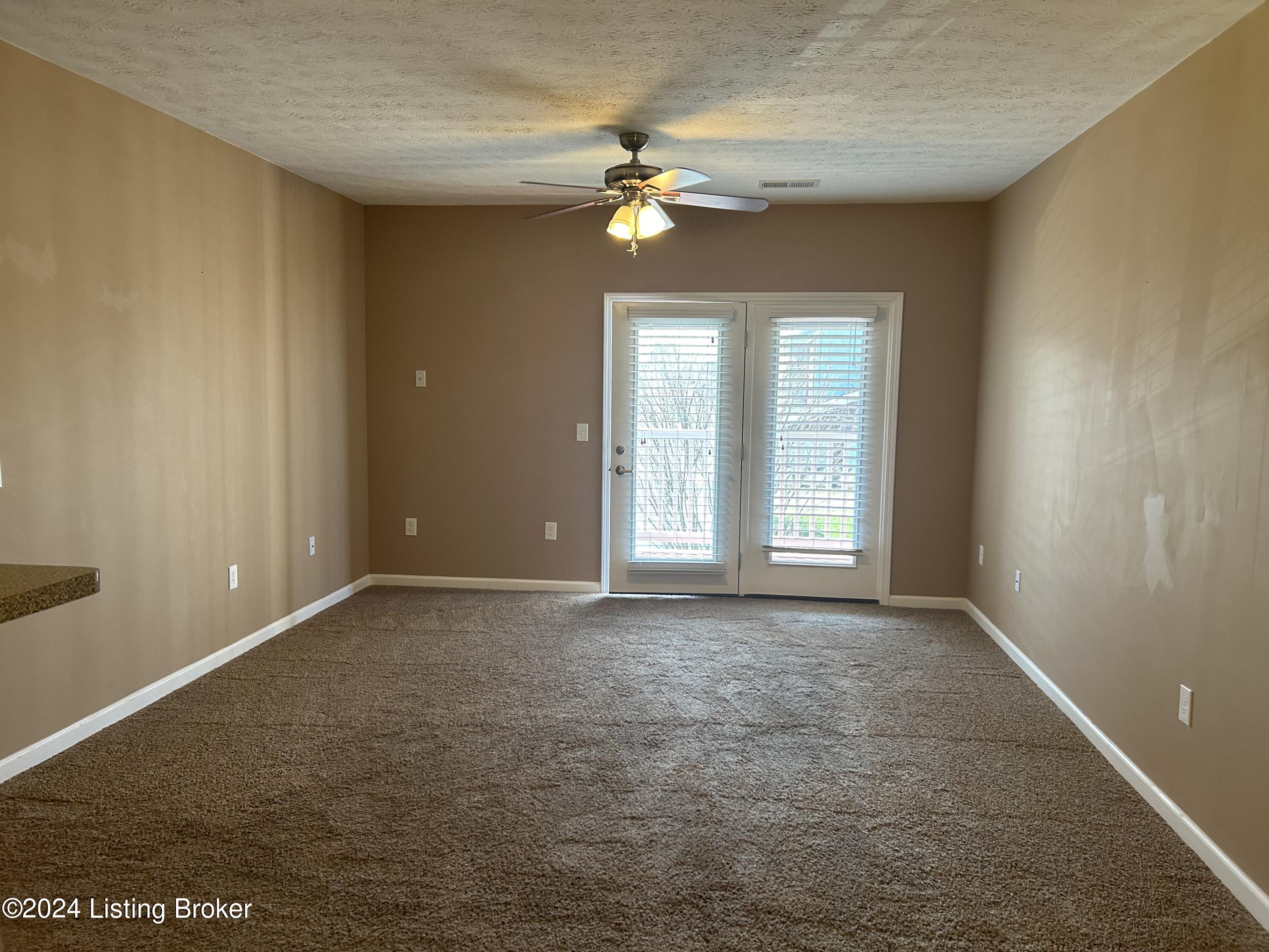 2601 Bradford Commons Dr, 204