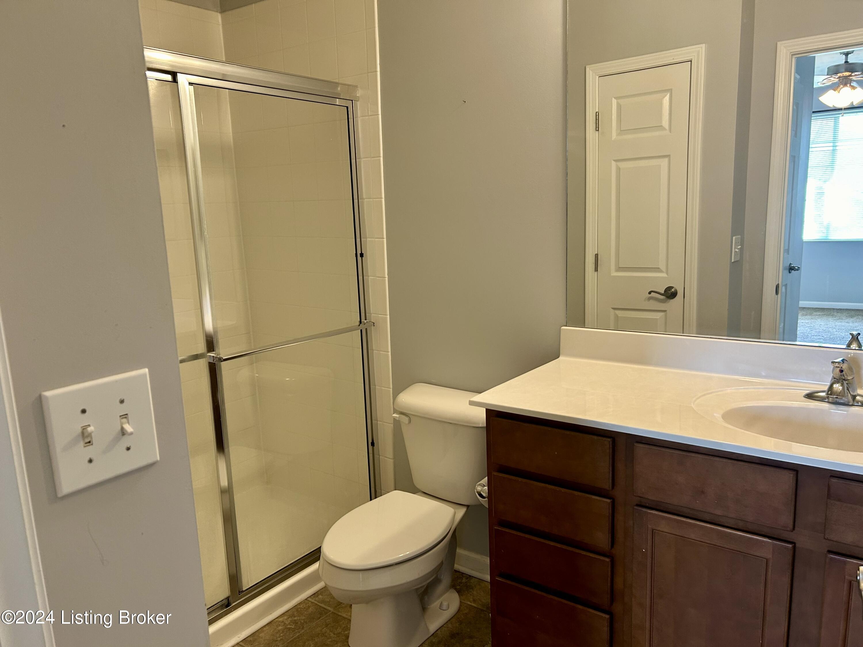 2601 Bradford Commons Dr, 204