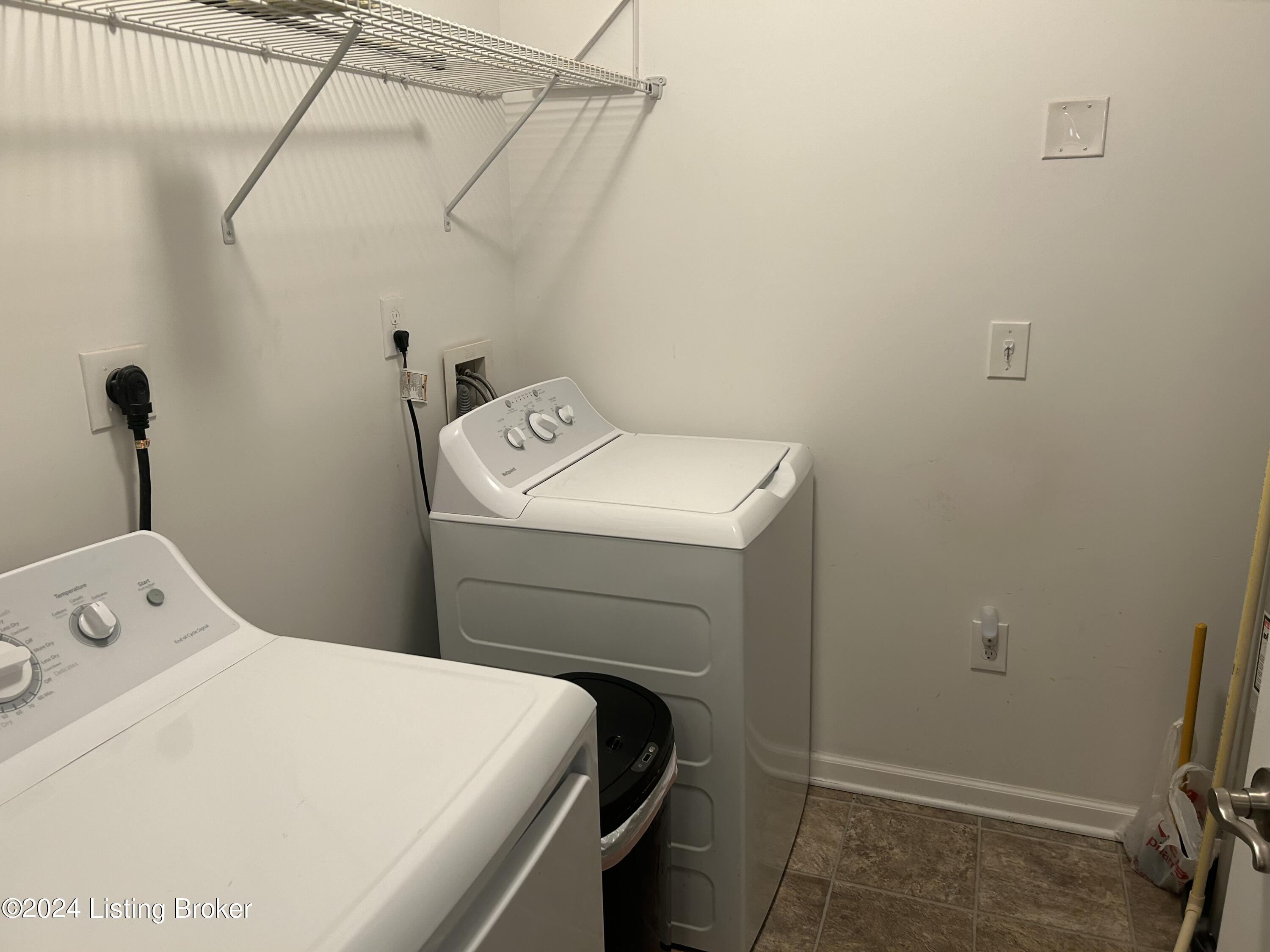 2601 Bradford Commons Dr, 204