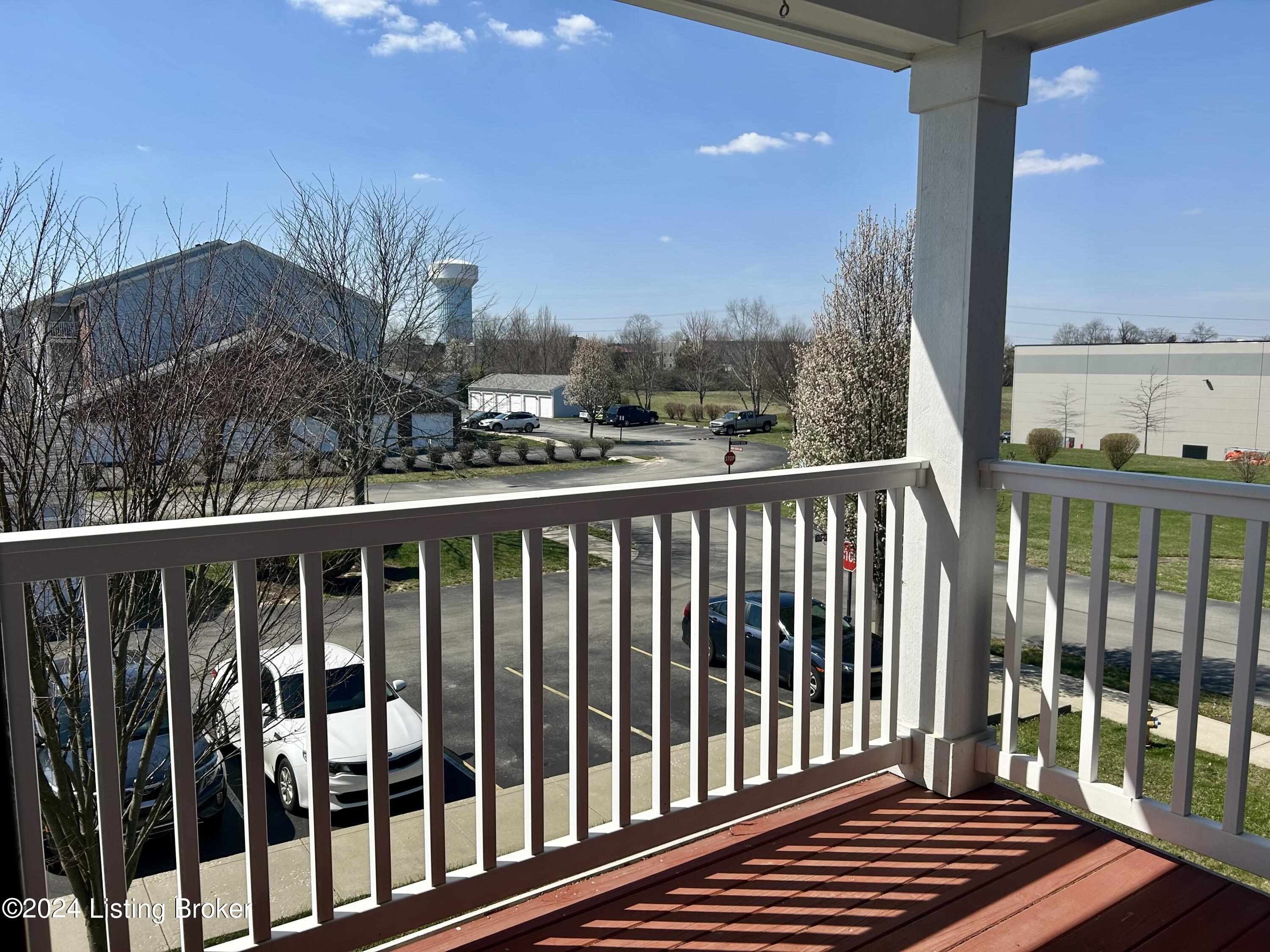 2601 Bradford Commons Dr, 204