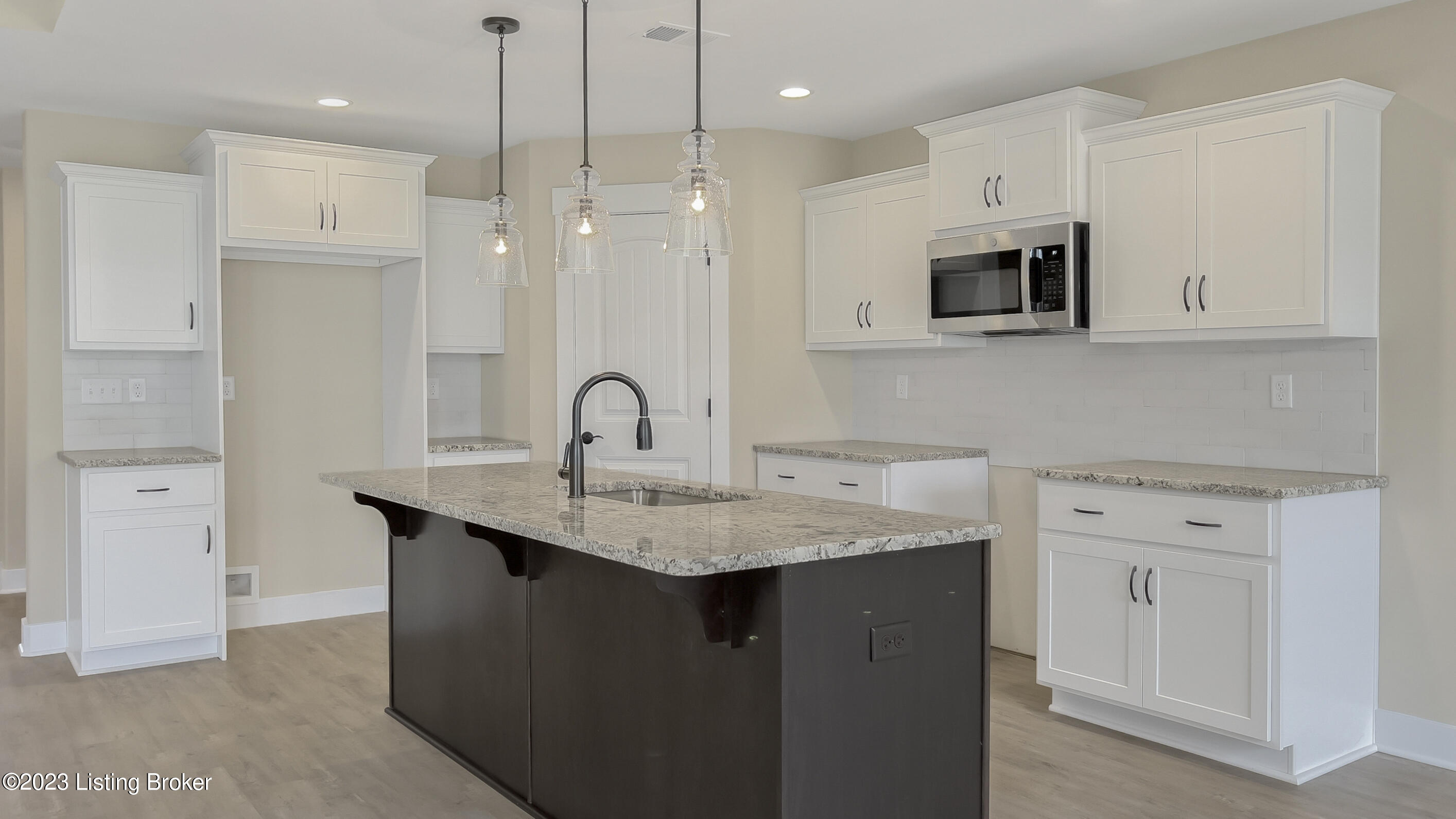 7915 Cultivator Ct