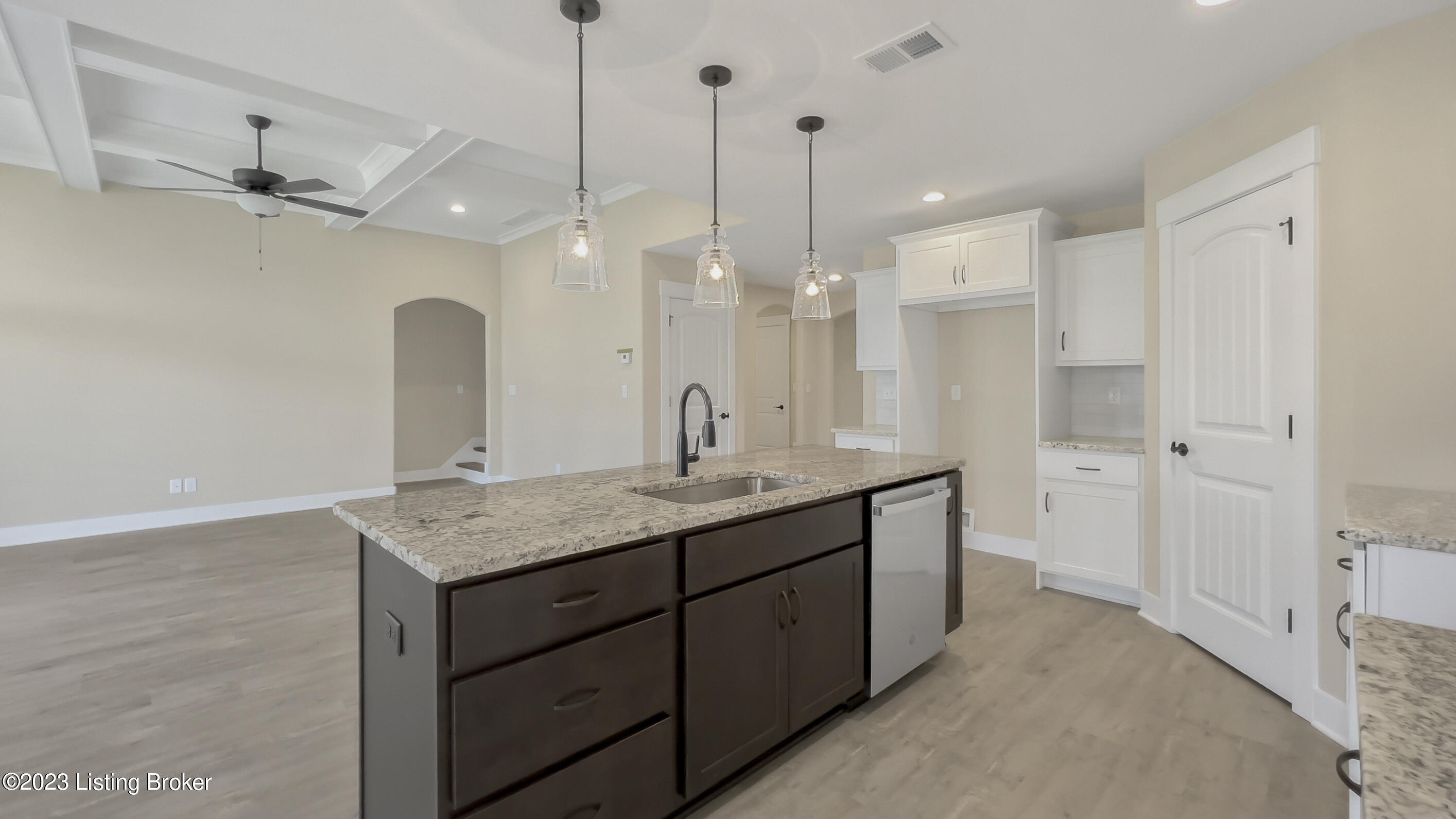 7915 Cultivator Ct