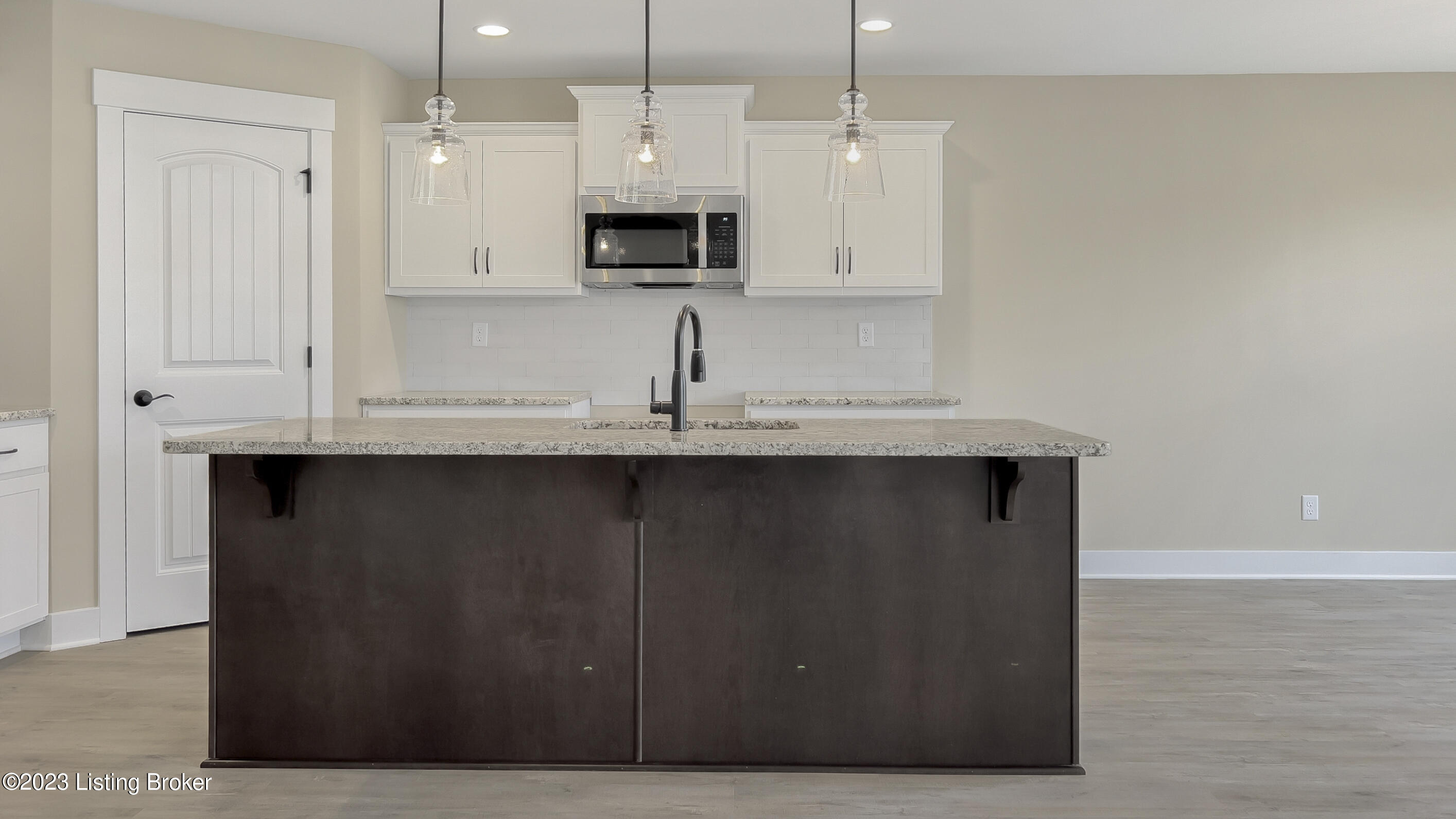 7915 Cultivator Ct
