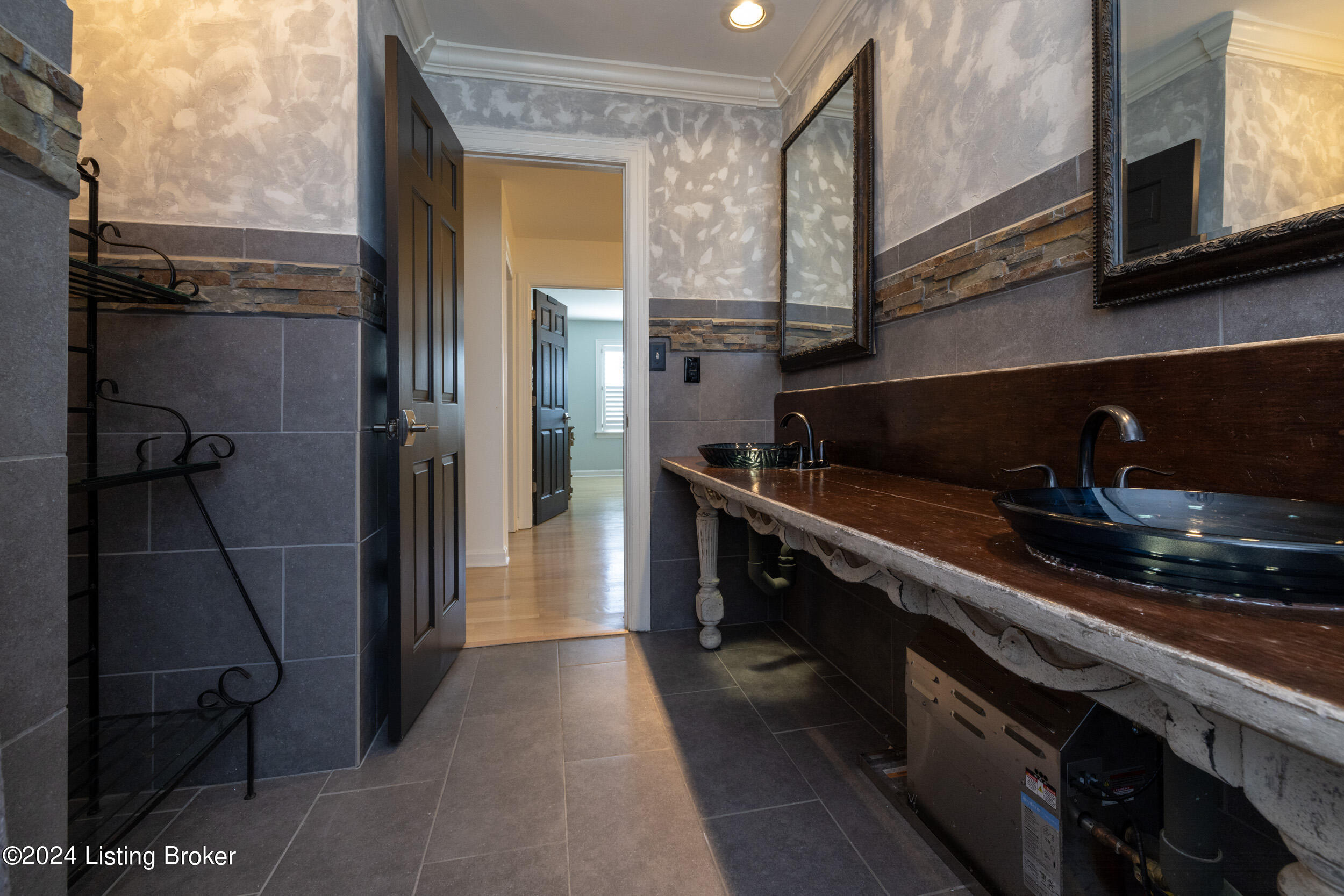 9003 Seaton Springs Pkwy