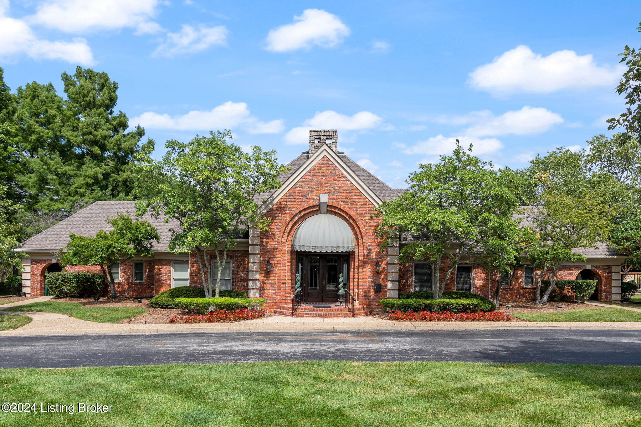 908 Lodge Hill Rd