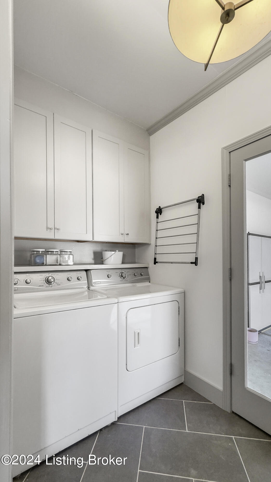 908 Lodge Hill Rd