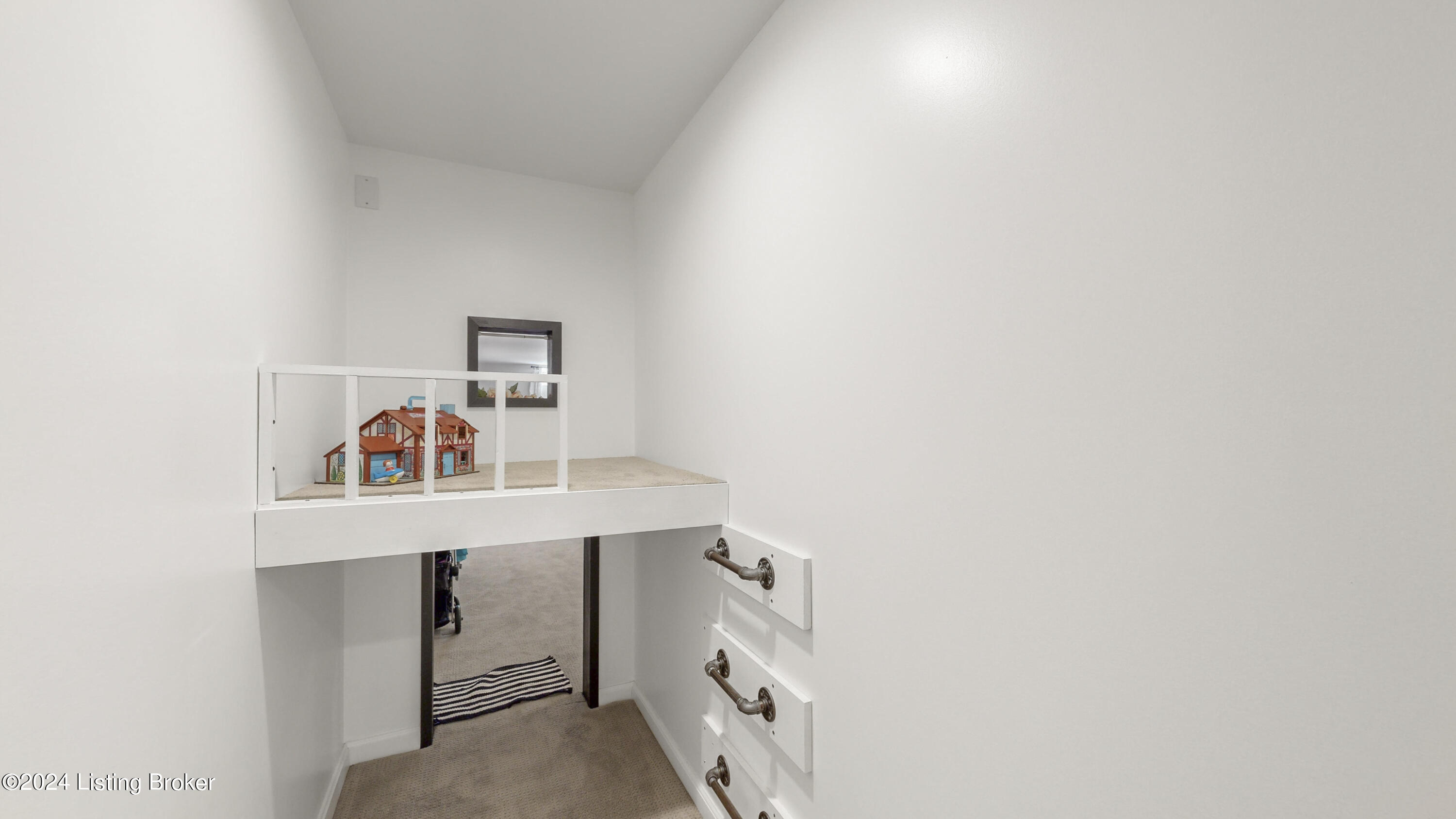 908 Lodge Hill Rd
