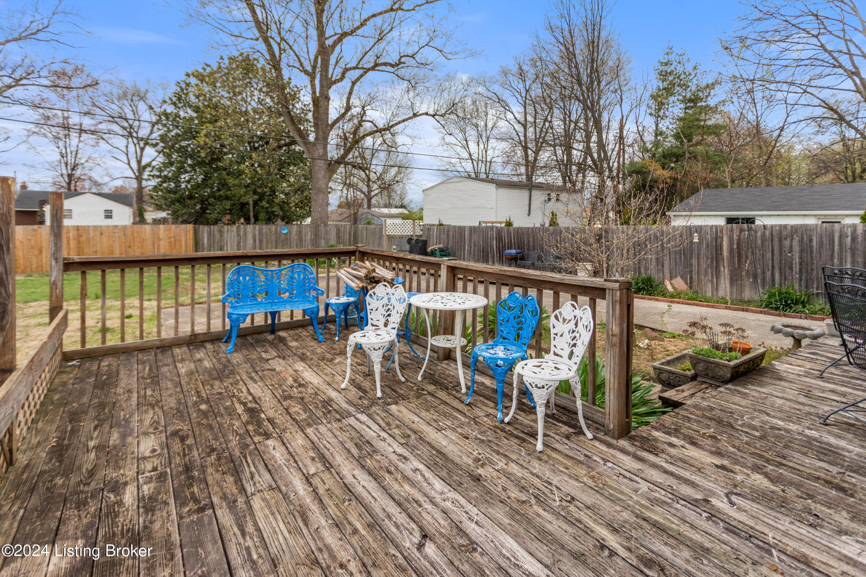 3722 Glen Oak Dr
