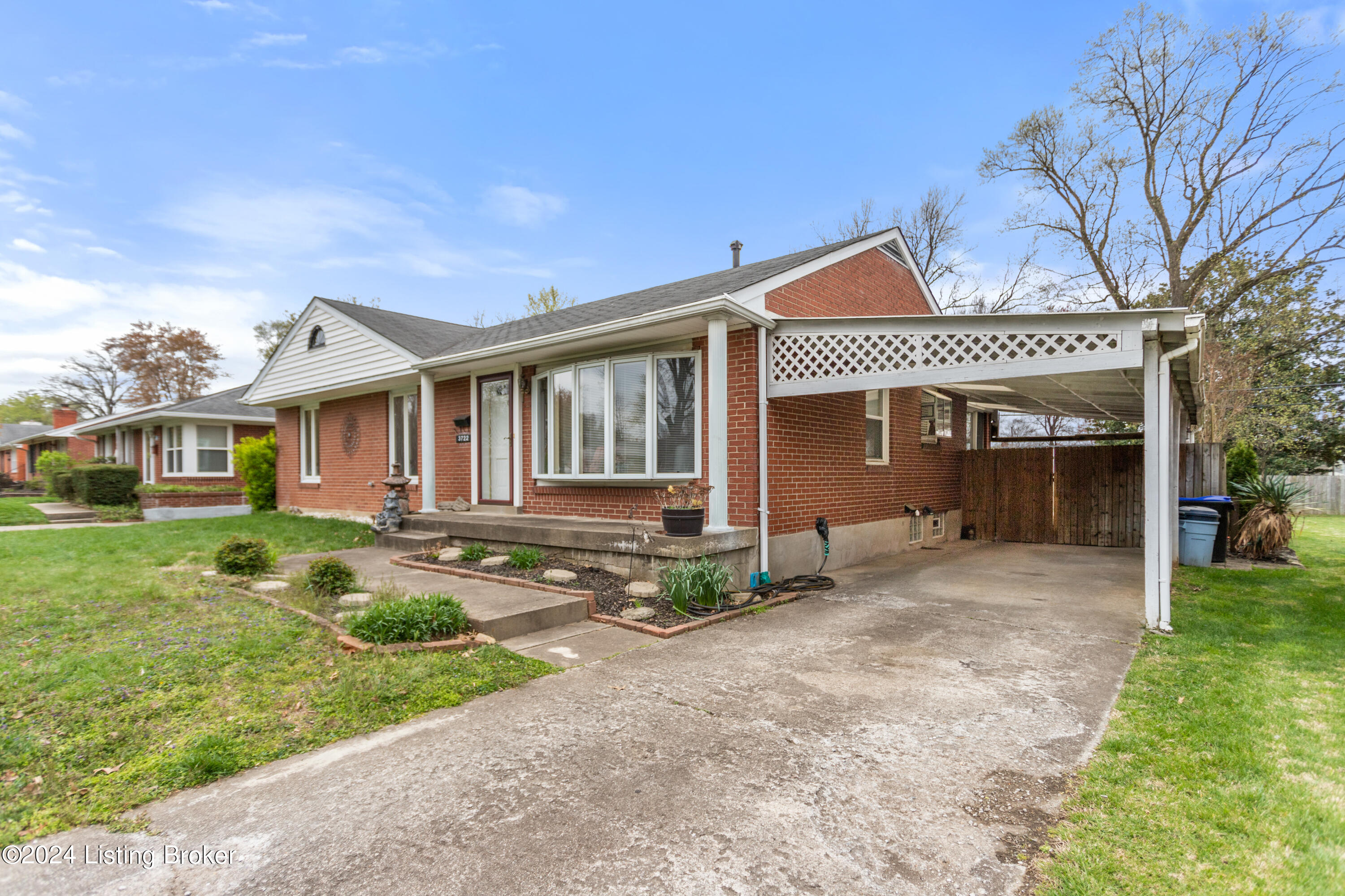 3722 Glen Oak Dr