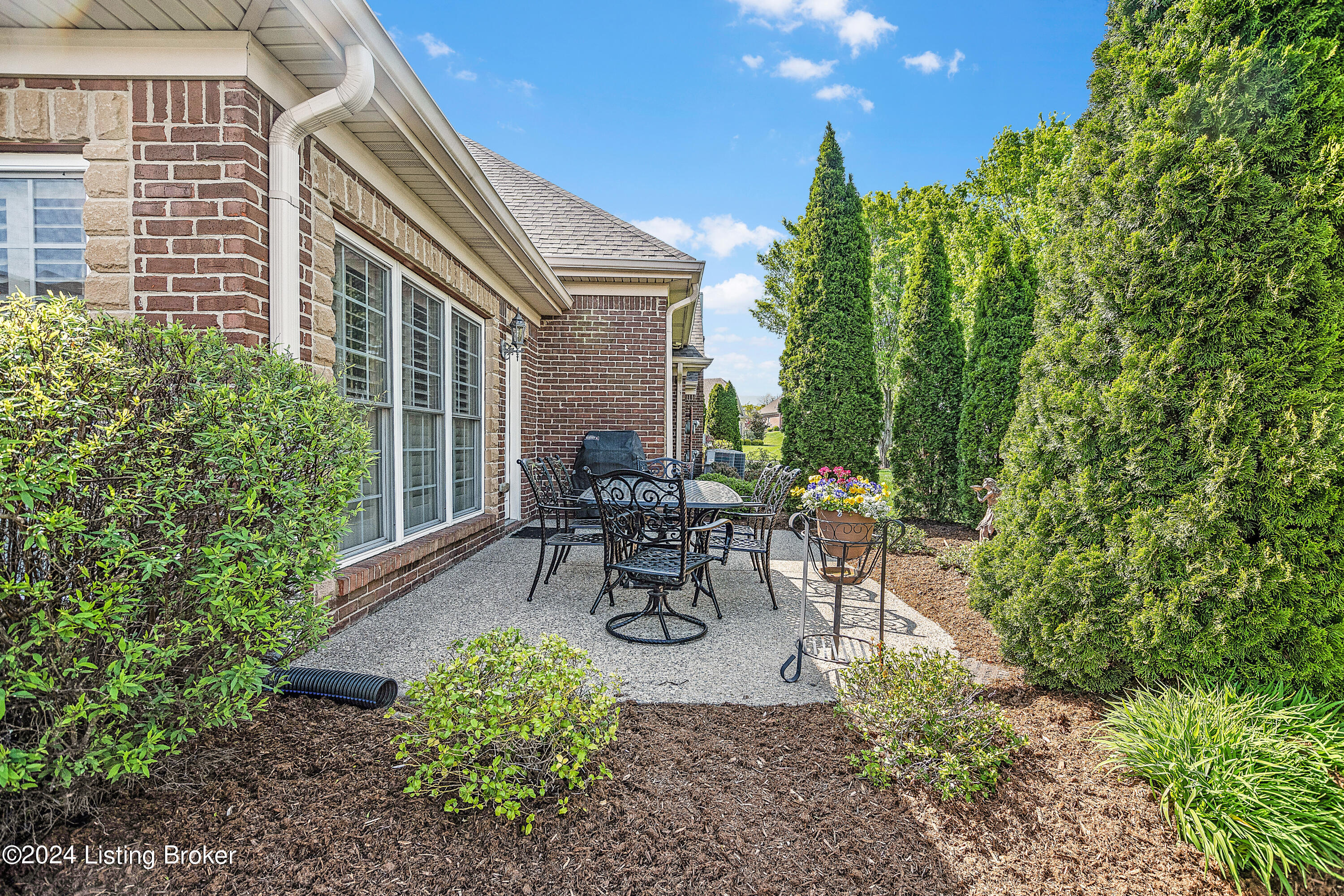 18616 Chadwick Glen Cir