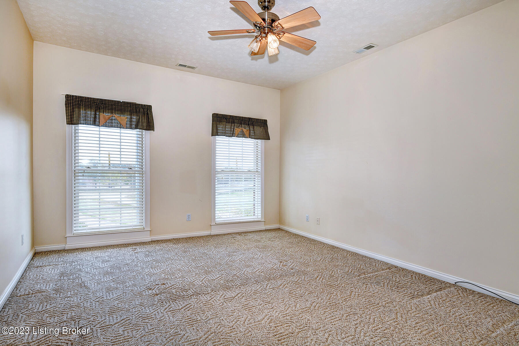 20 Fawn Ct