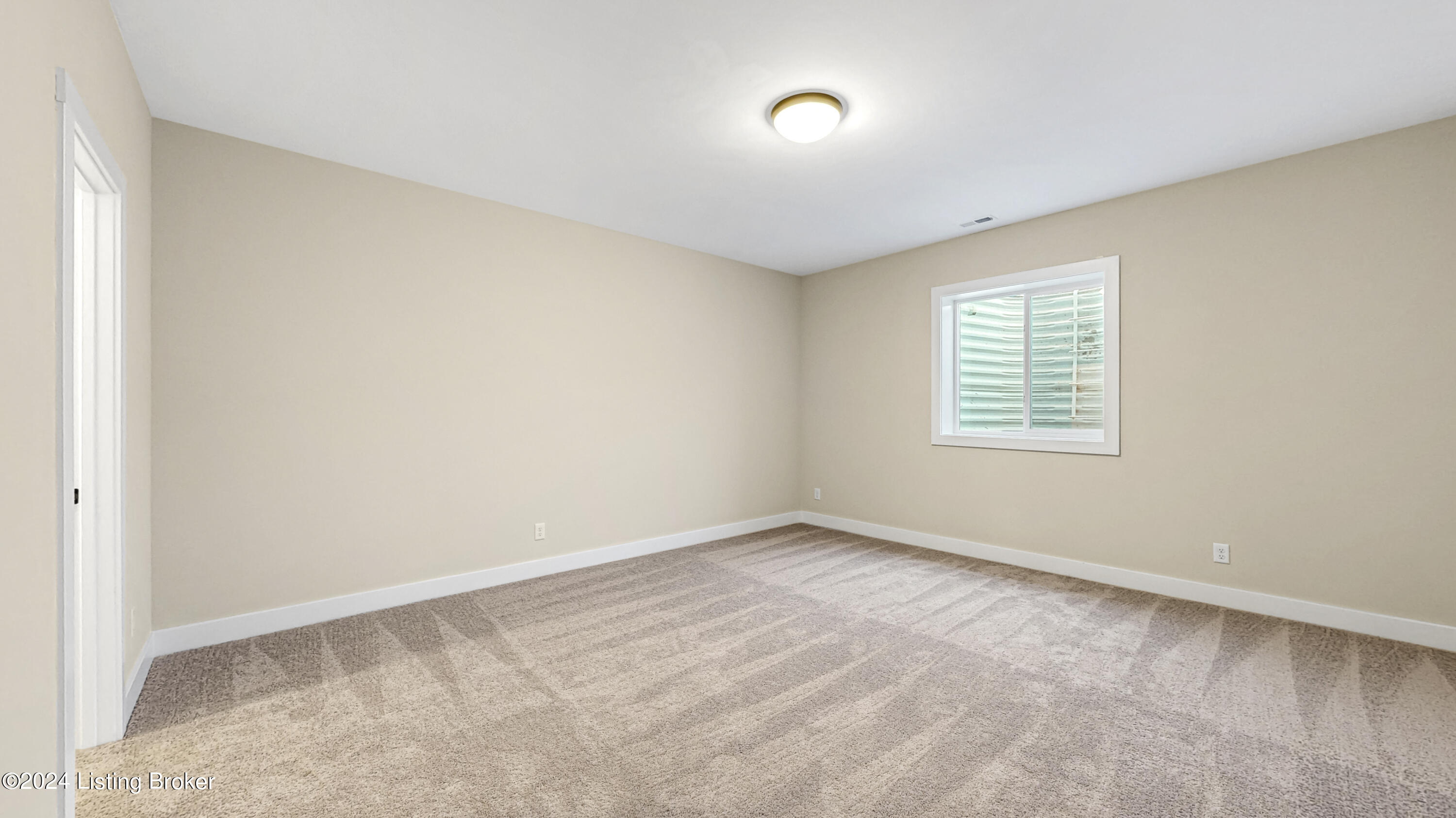 142 Dalton Dr