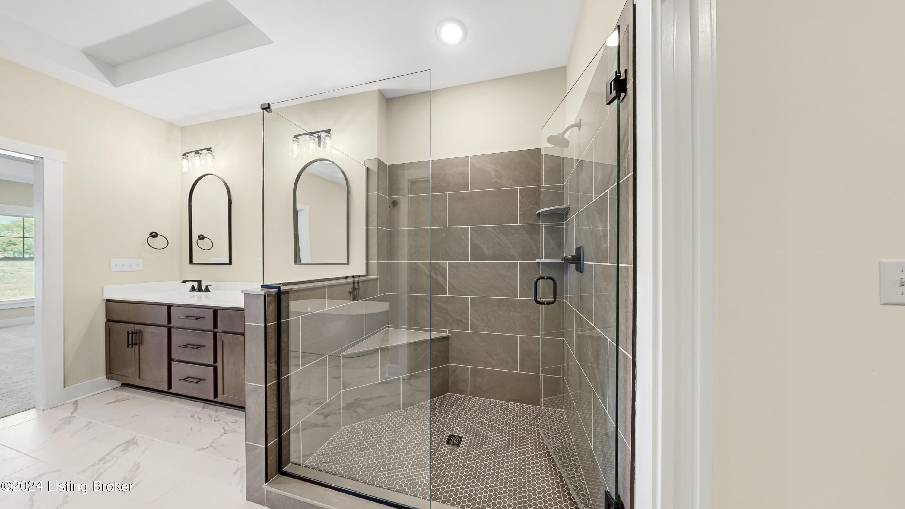 142 Dalton Dr