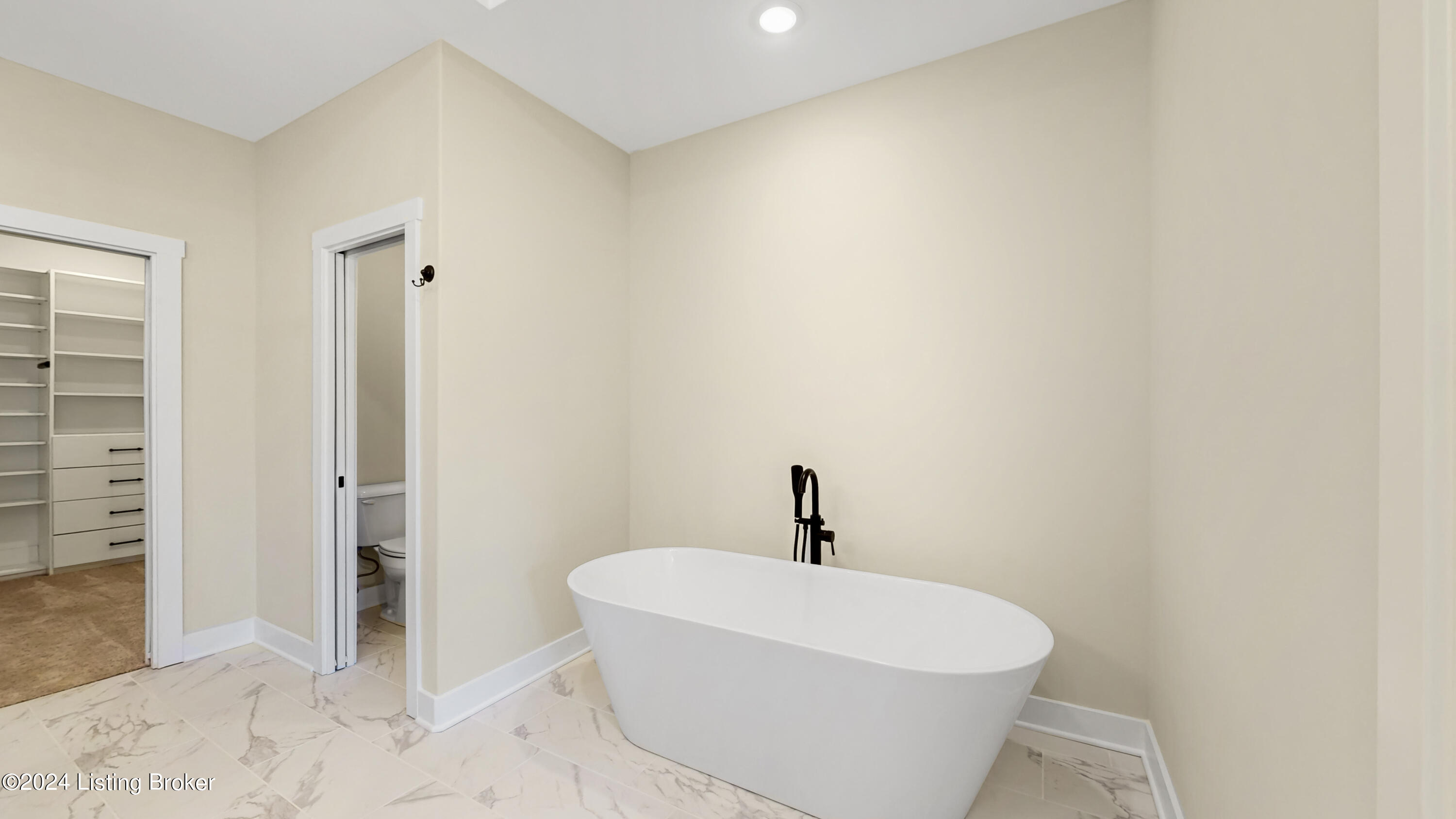 142 Dalton Dr