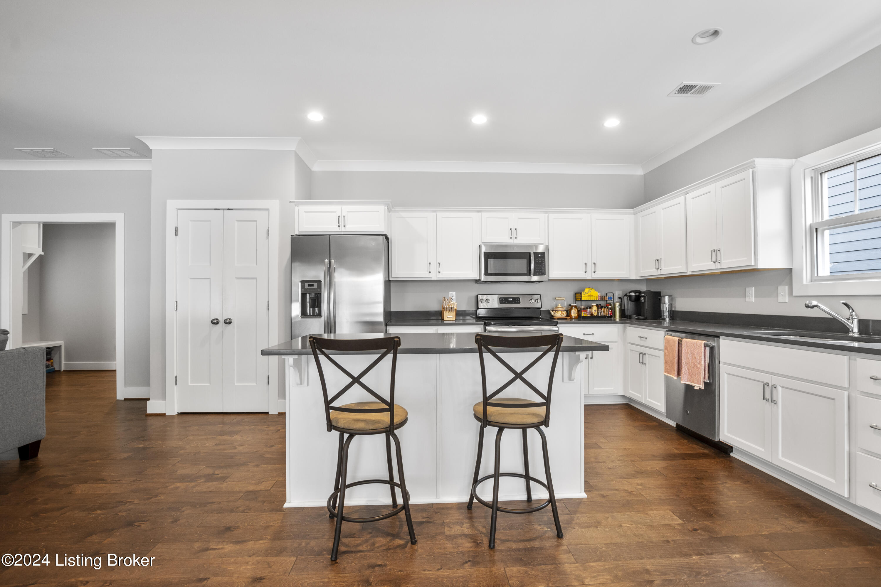 4305 Sweet Gum Ln