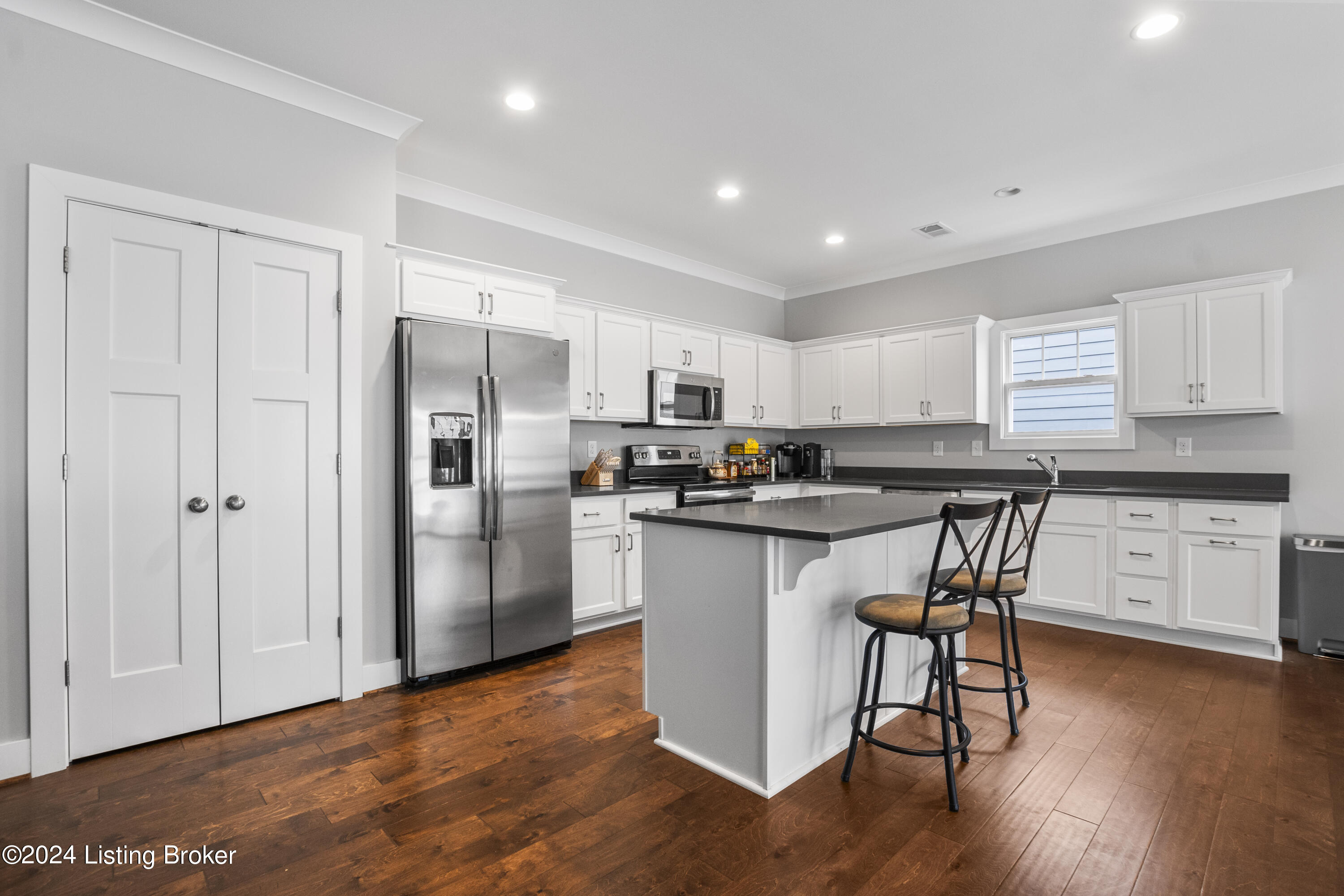 4305 Sweet Gum Ln