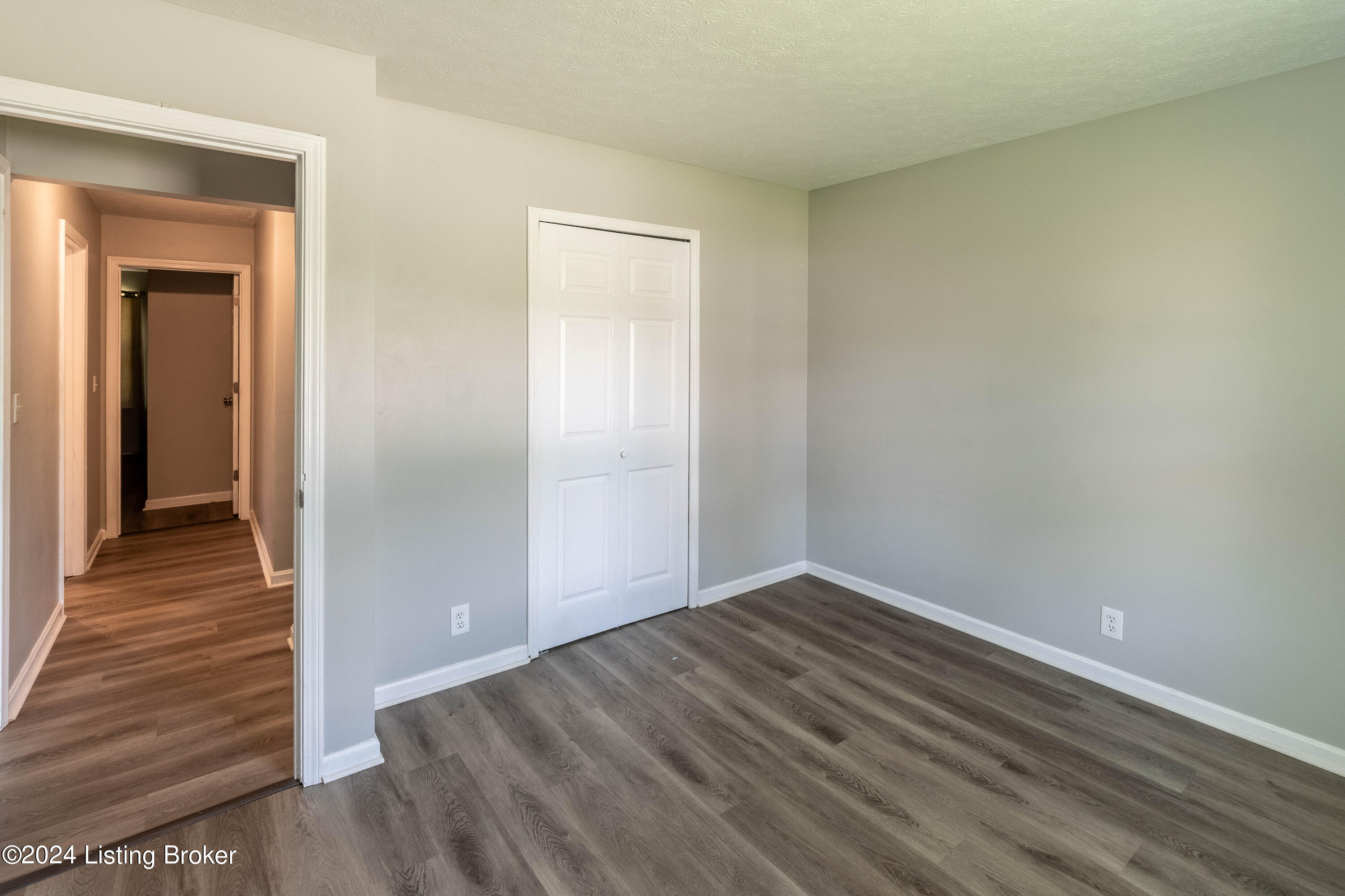 11003 Walbridge Ct