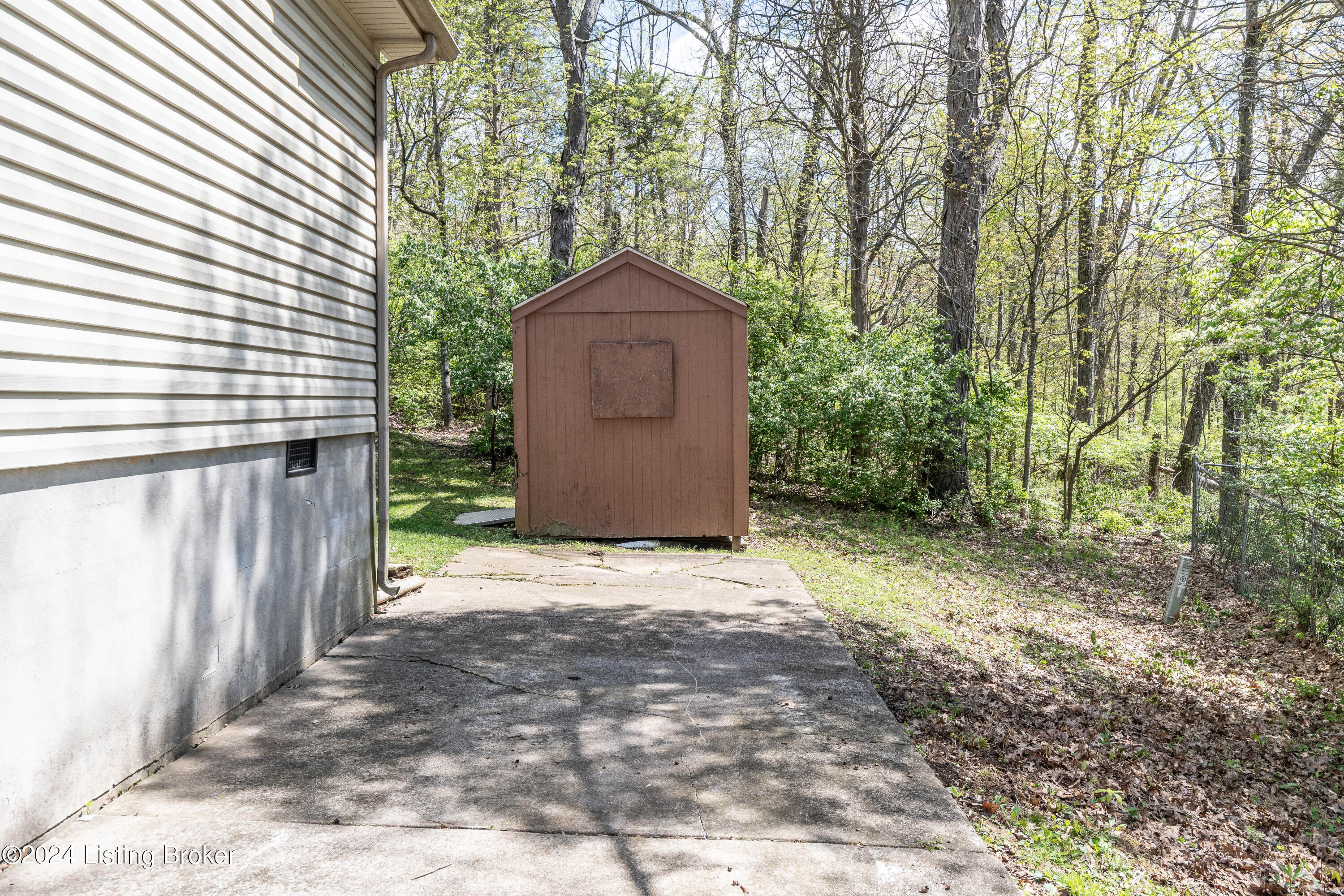 11003 Walbridge Ct