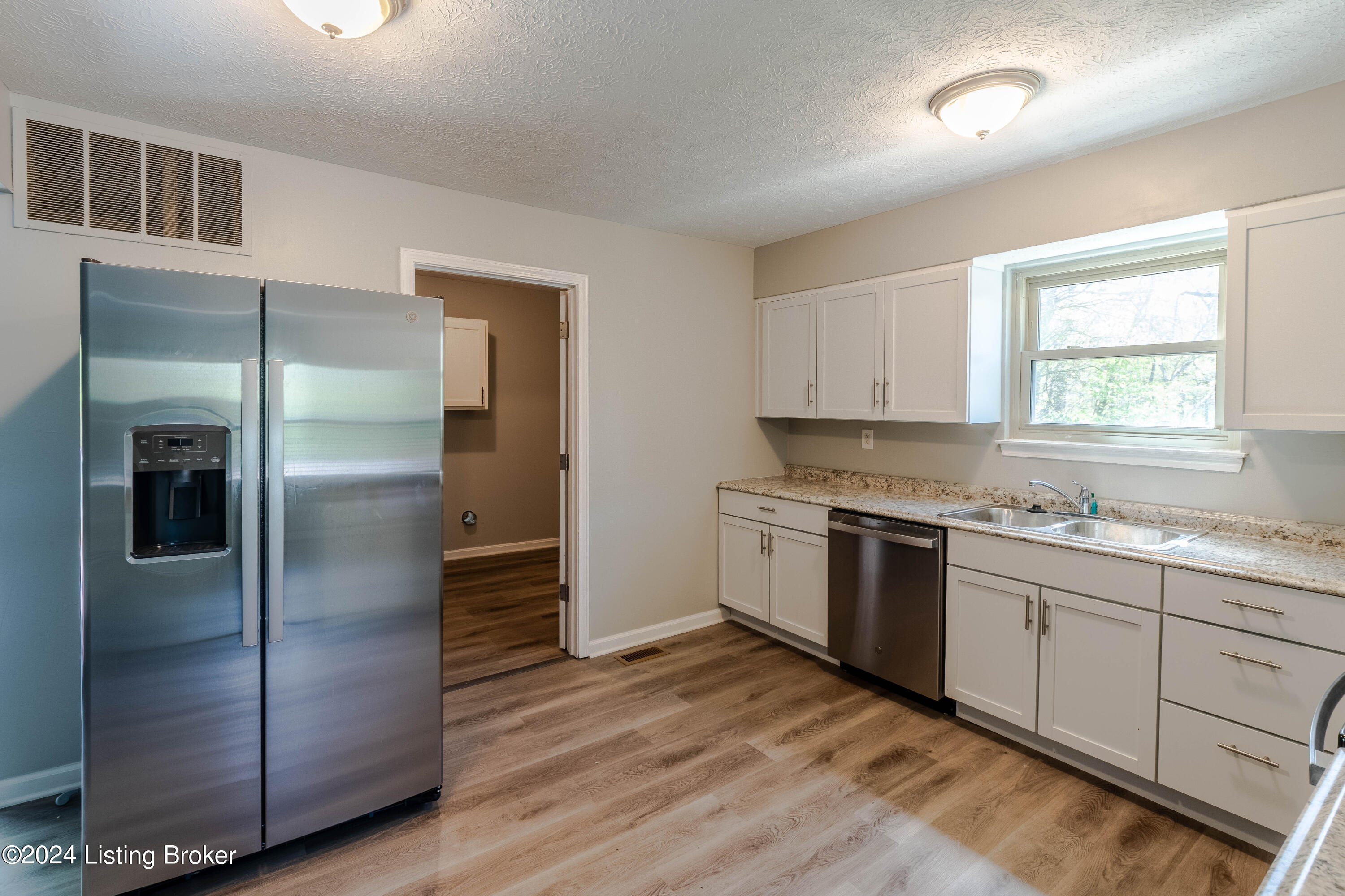11003 Walbridge Ct