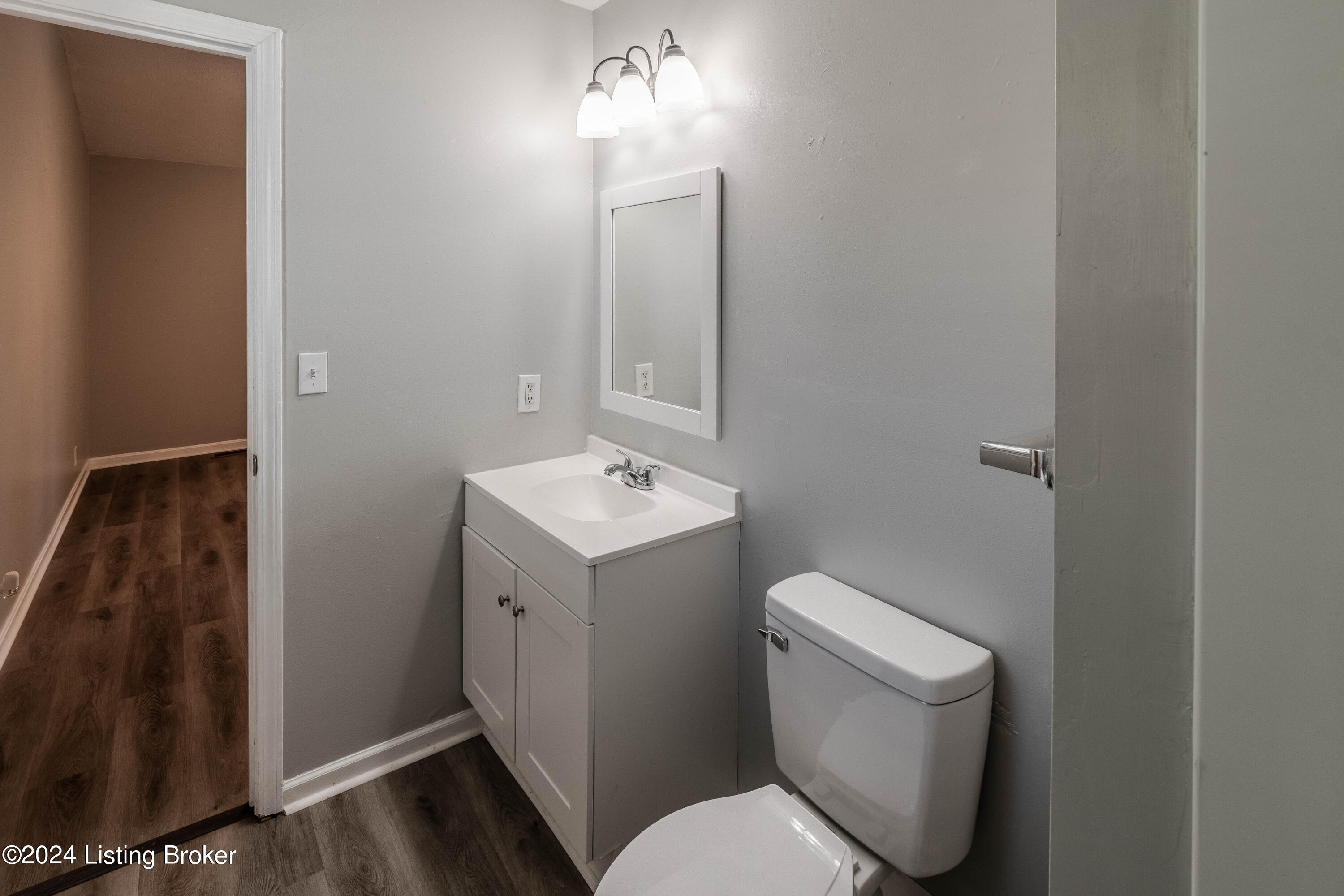 11003 Walbridge Ct