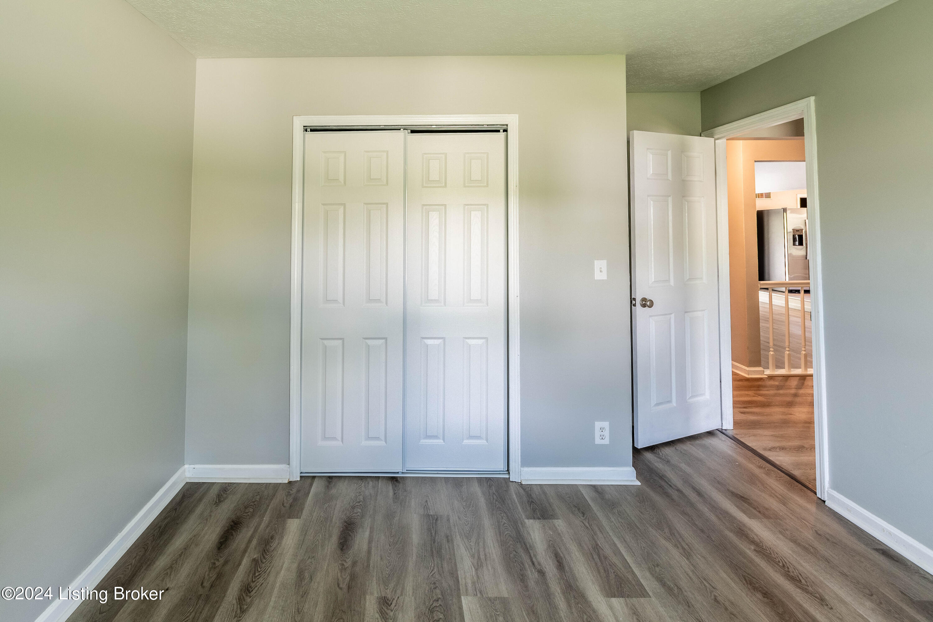 11003 Walbridge Ct