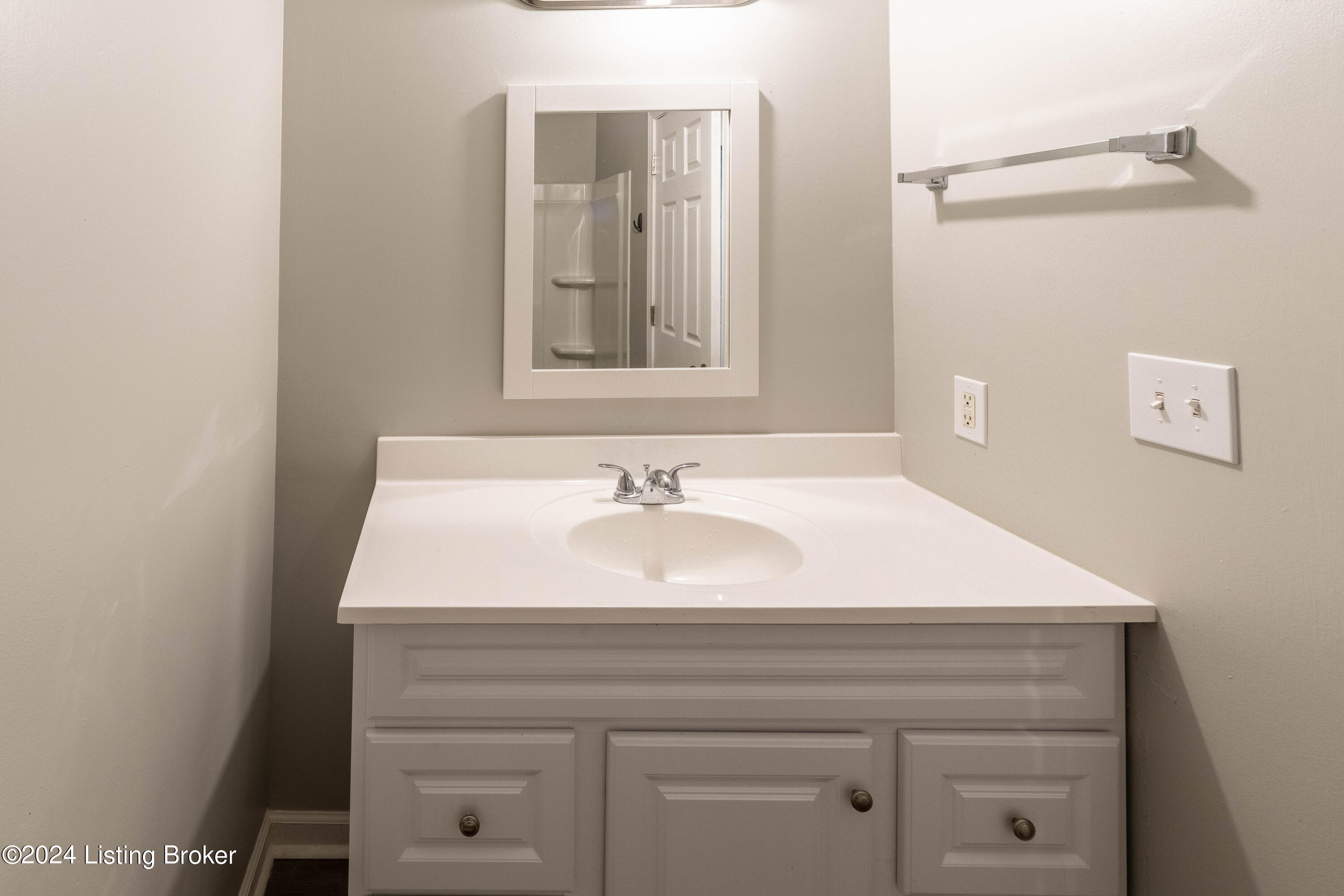 11003 Walbridge Ct
