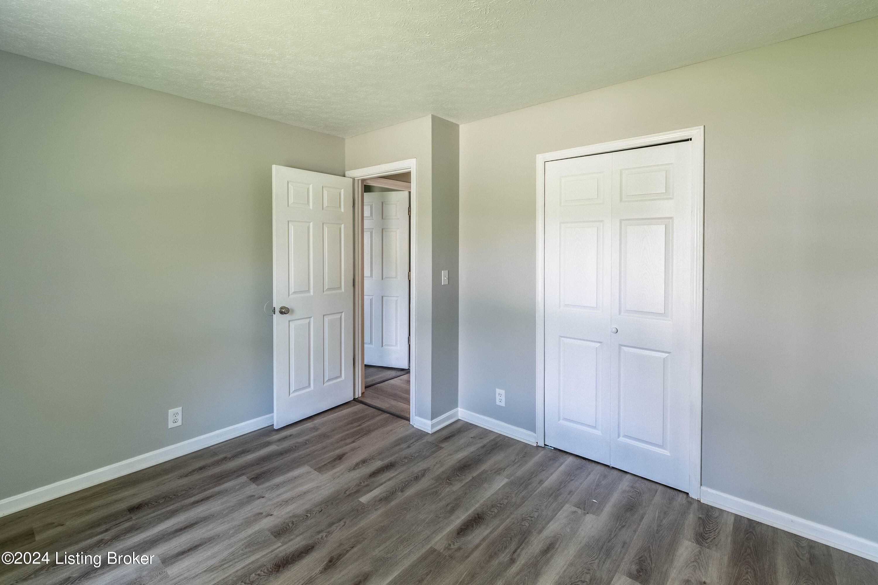 11003 Walbridge Ct
