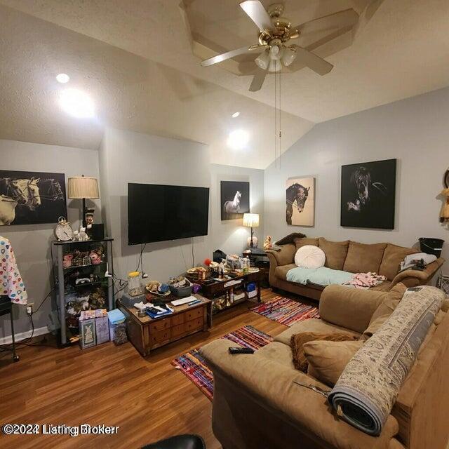 422 N 26th St