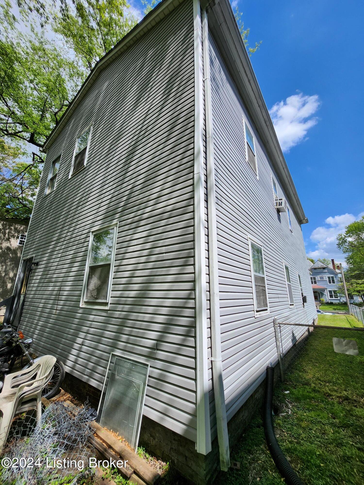 422 N 26th St
