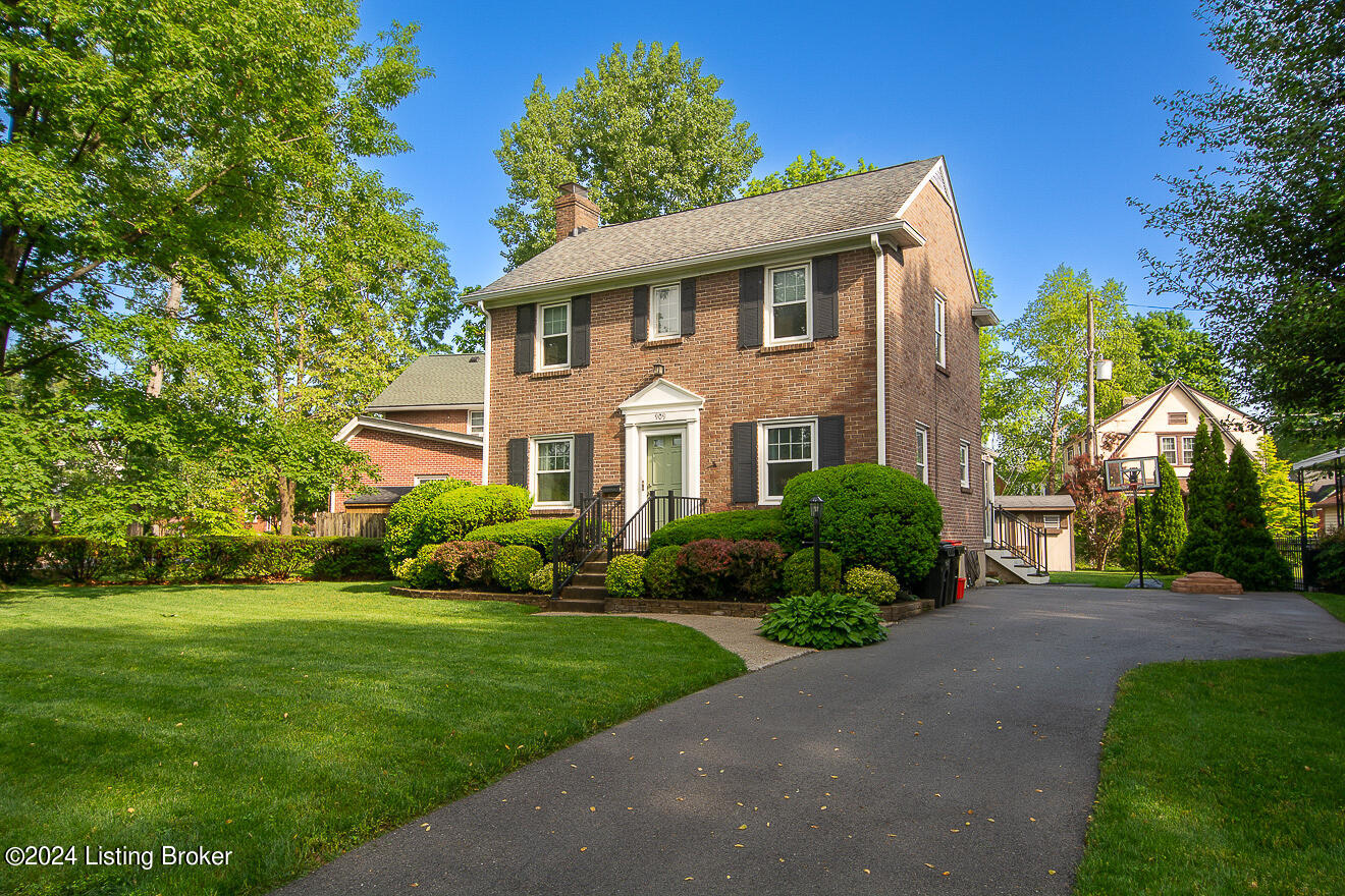 909 Rosemary Dr
