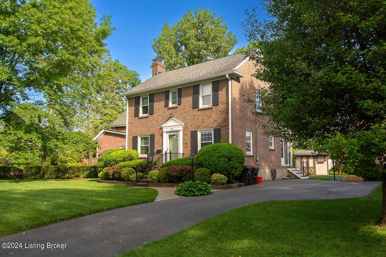 909 Rosemary Dr