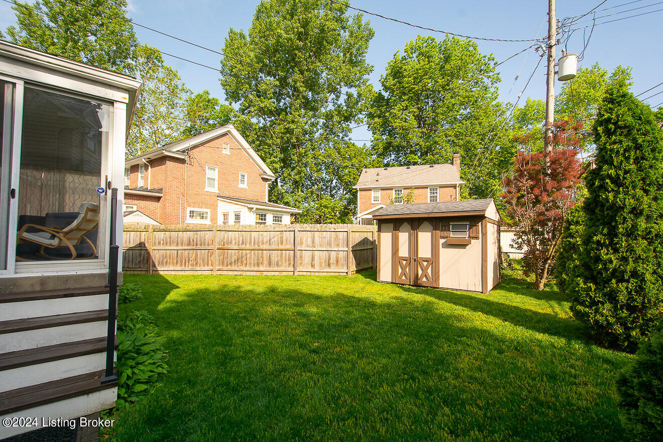 909 Rosemary Dr